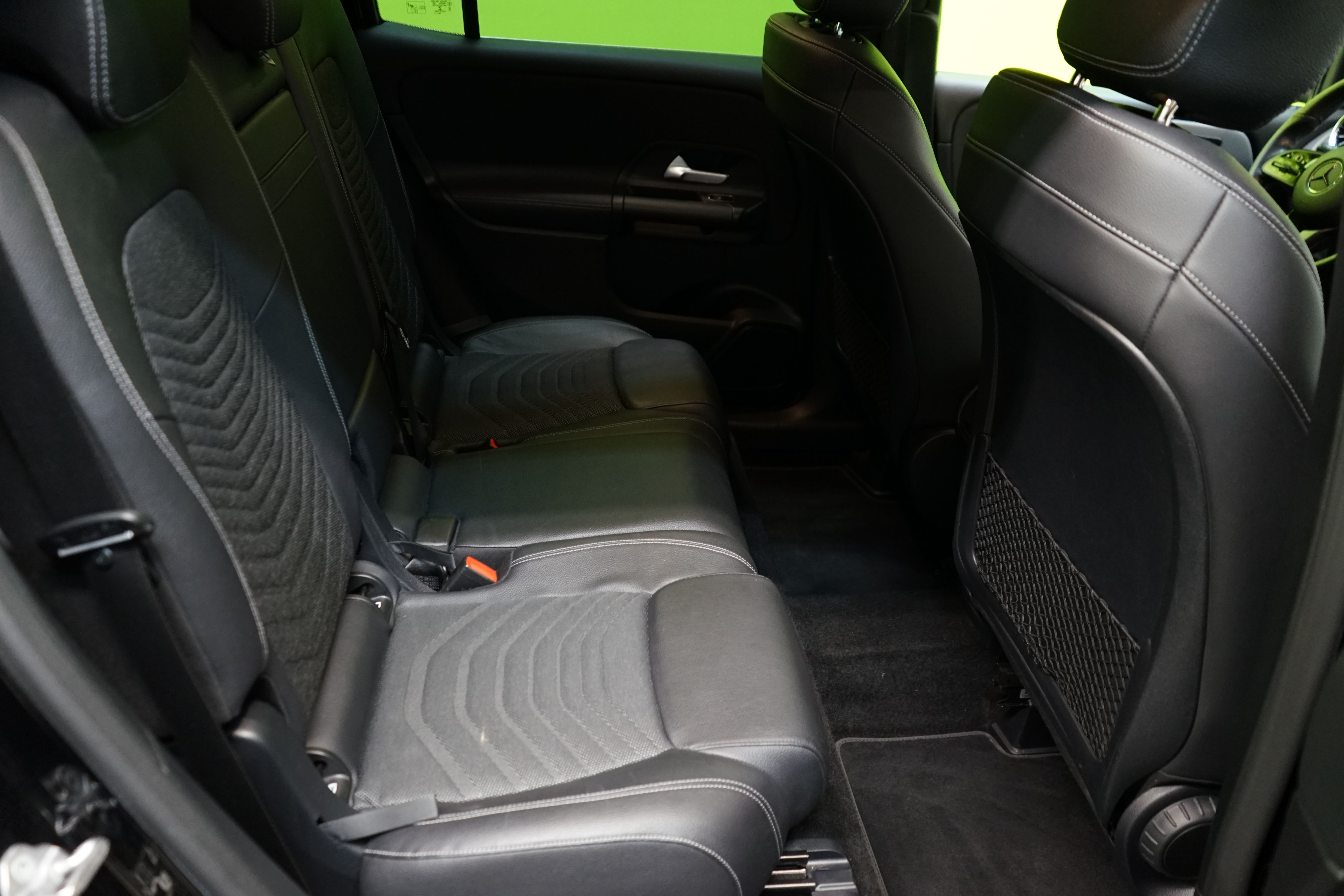 Mercedes-Benz GLB 2021