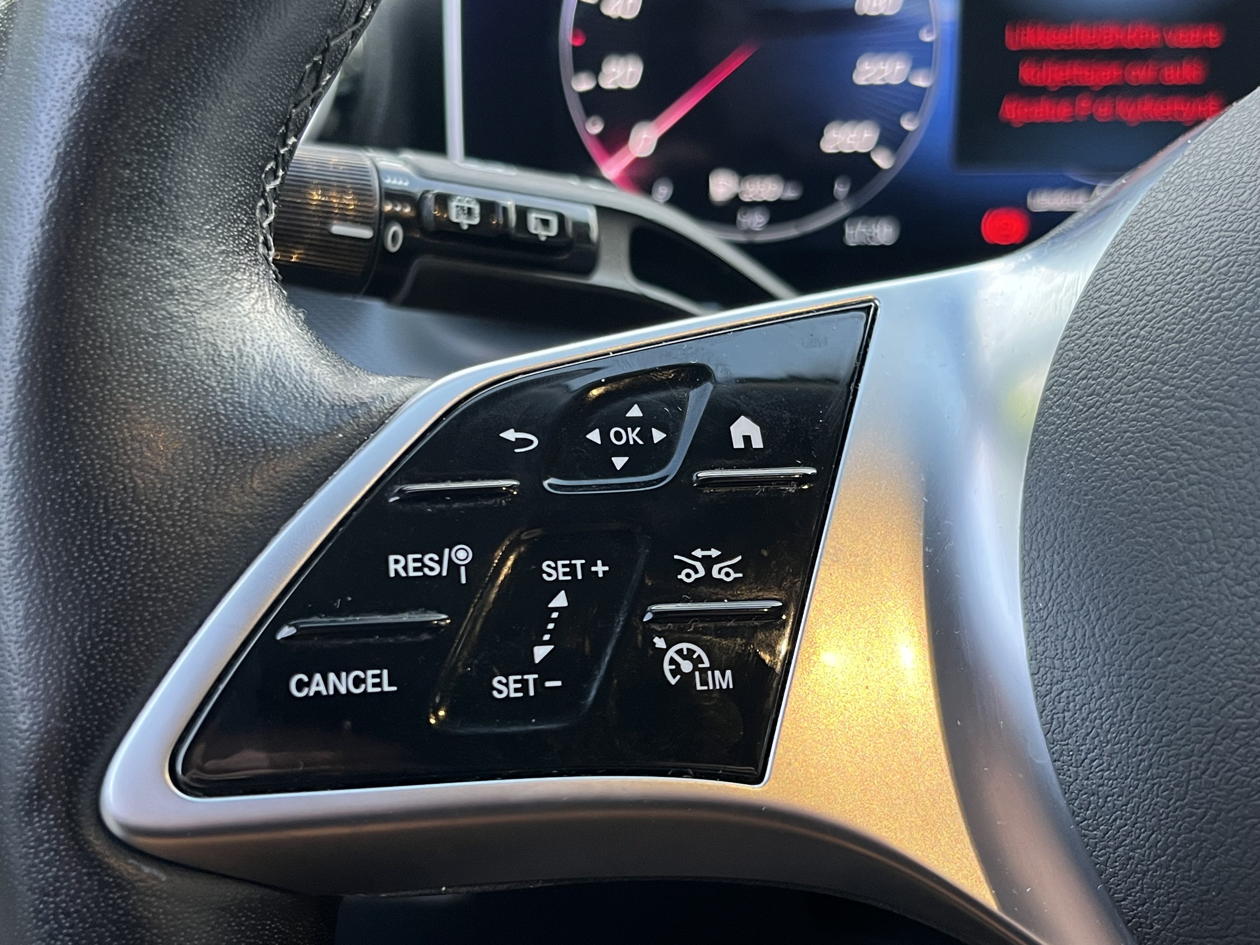 Mercedes-Benz C 2024