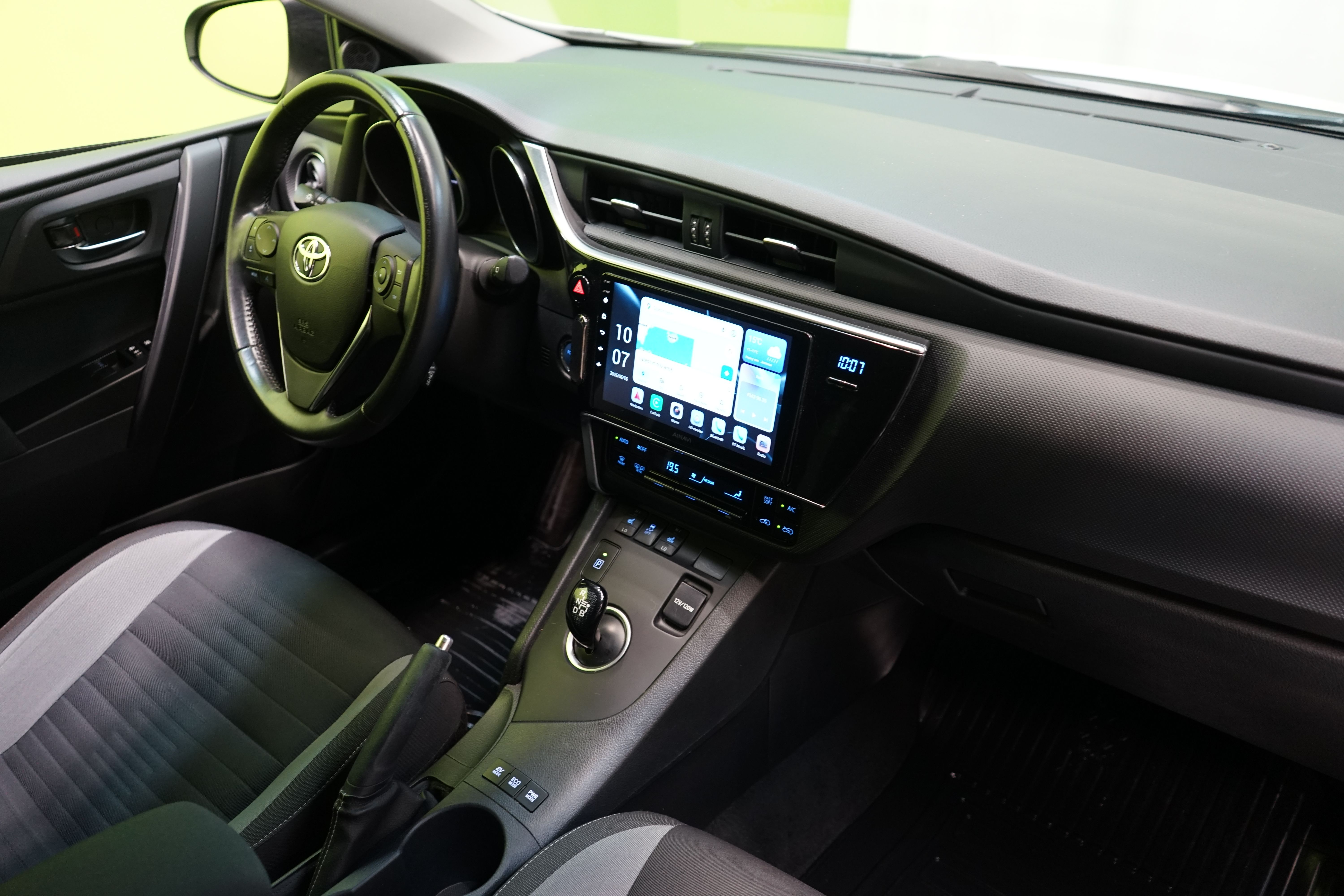 Toyota Auris 2017