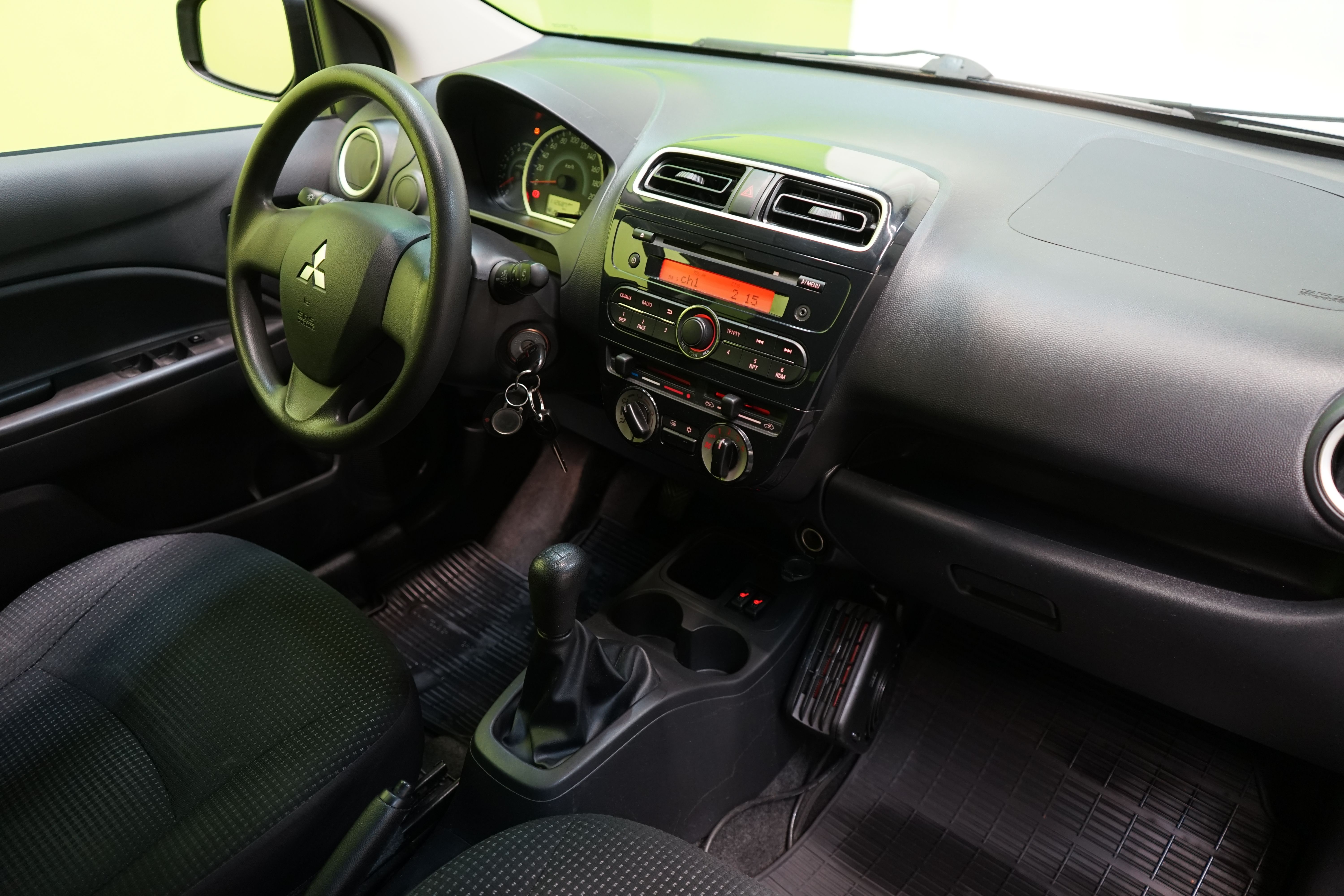 Mitsubishi Space Star 2015