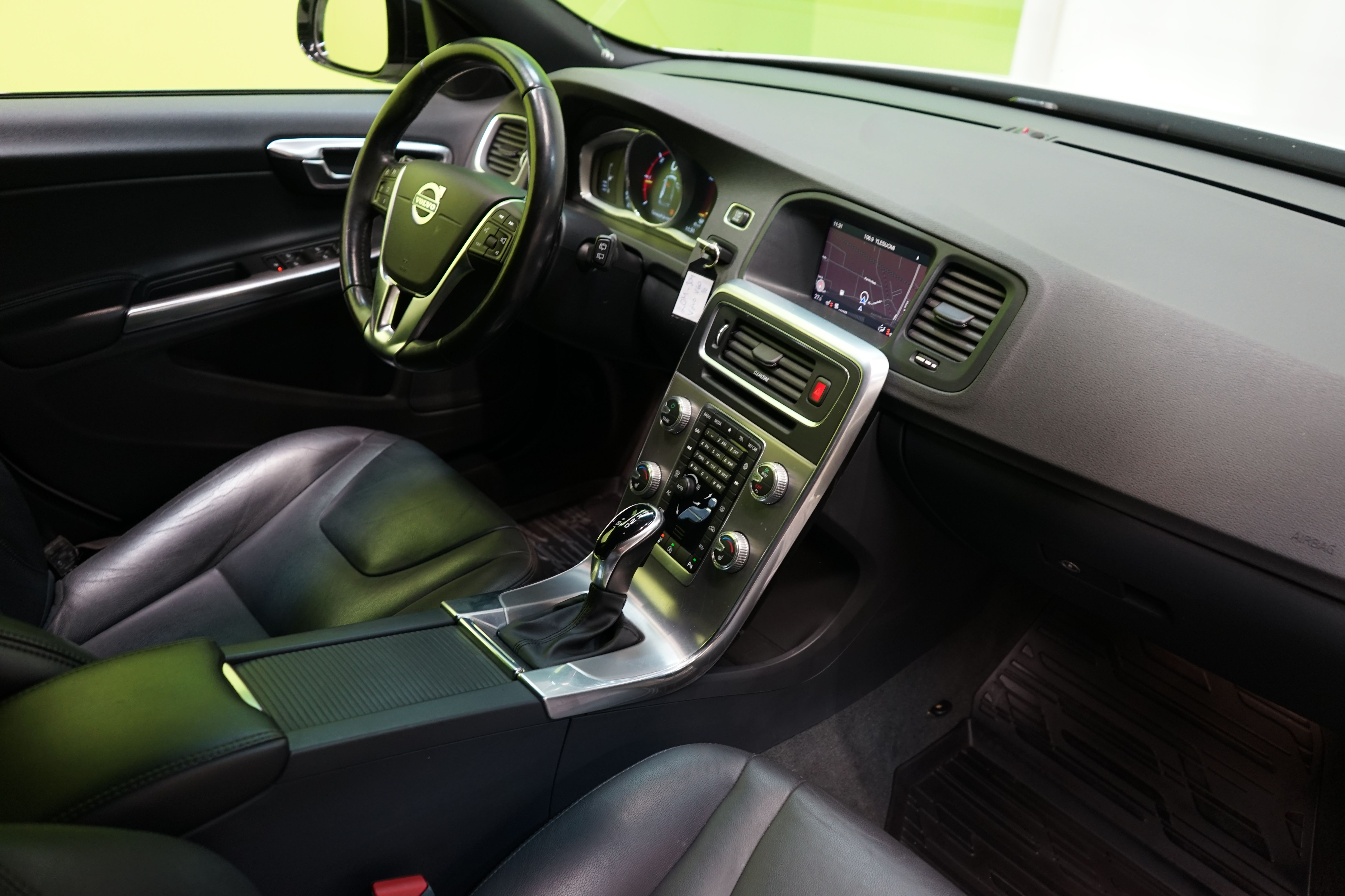 Volvo V60 Cross Country 2018