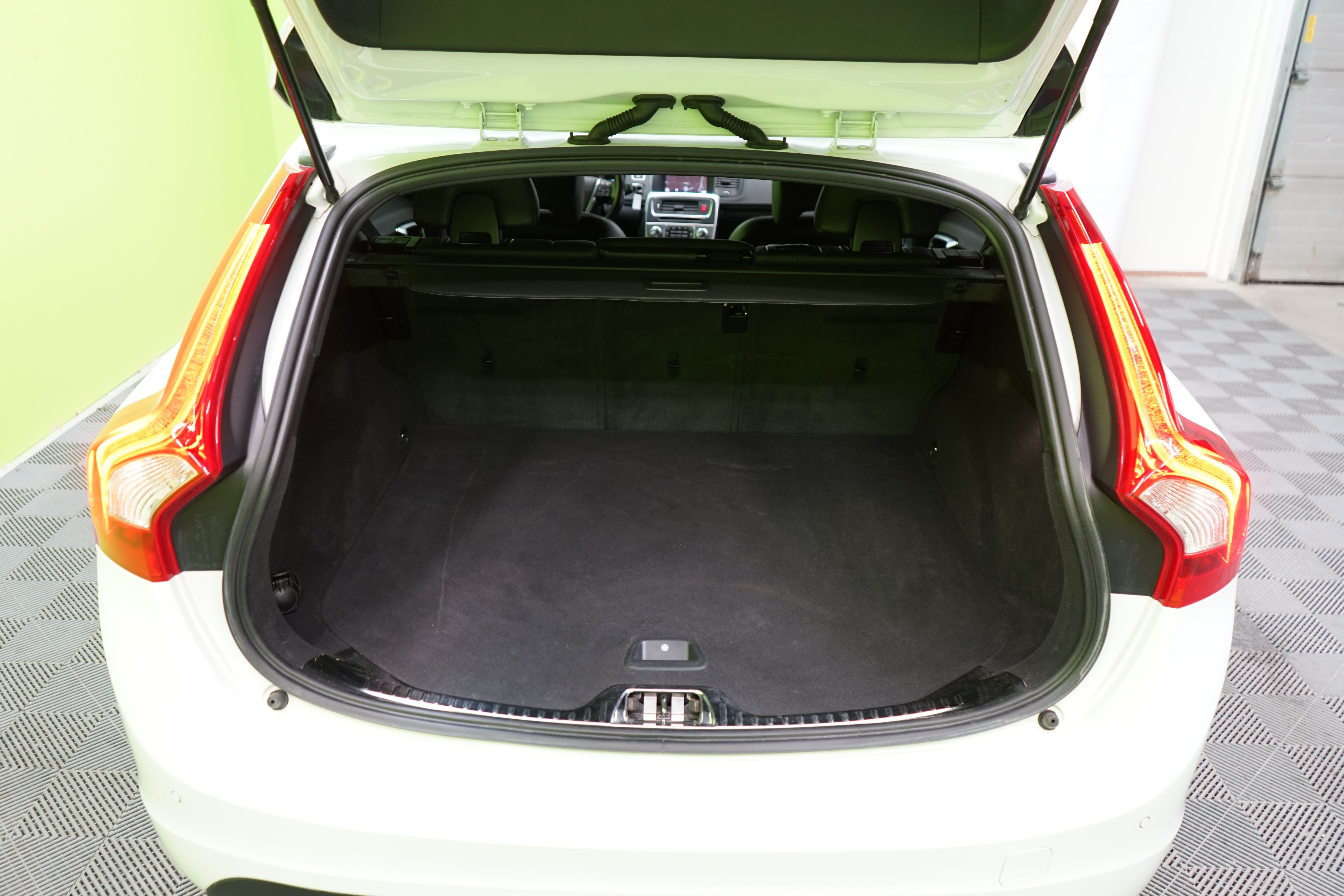 Volvo V60 Cross Country 2018