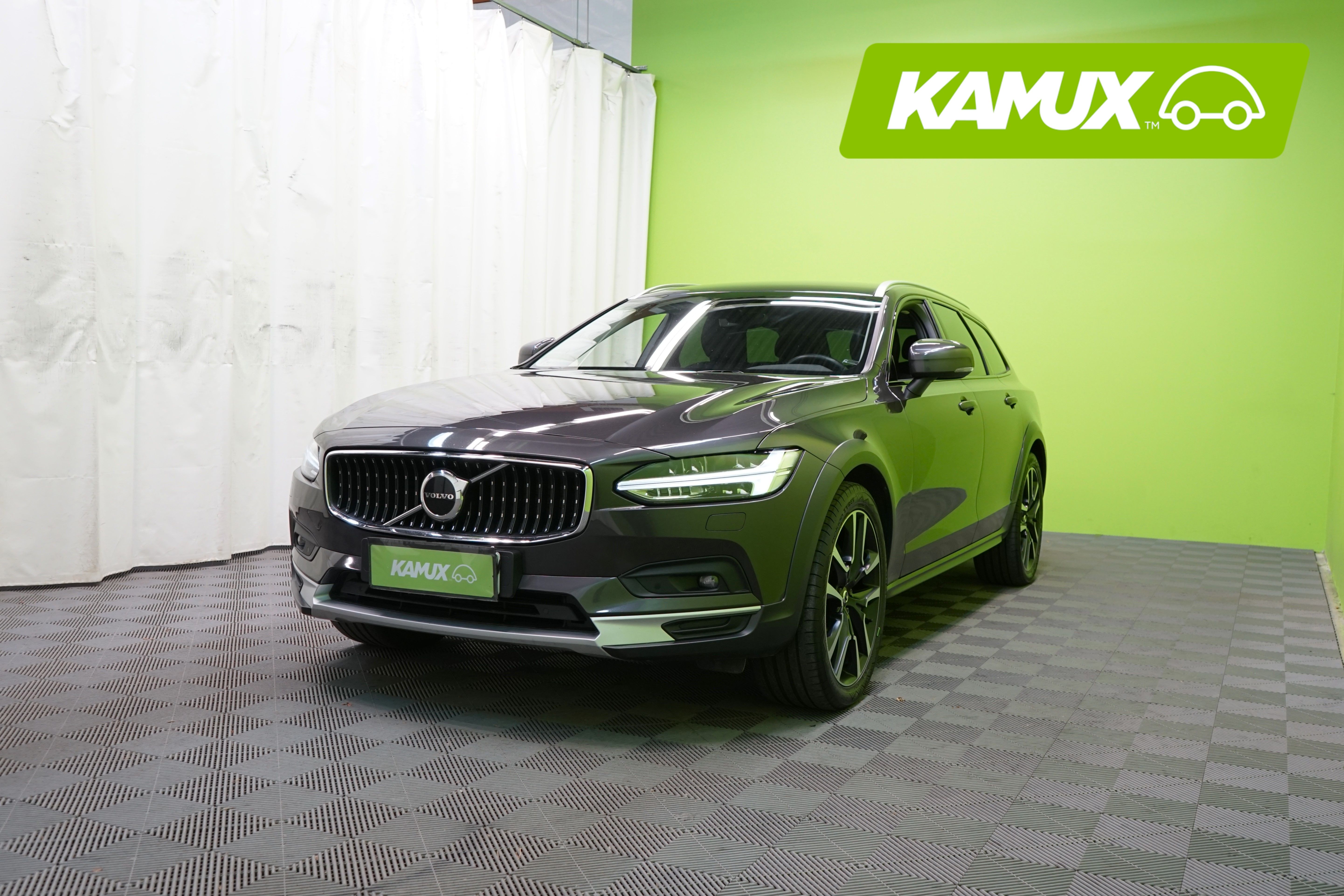 Volvo V90 Cross Country 2023