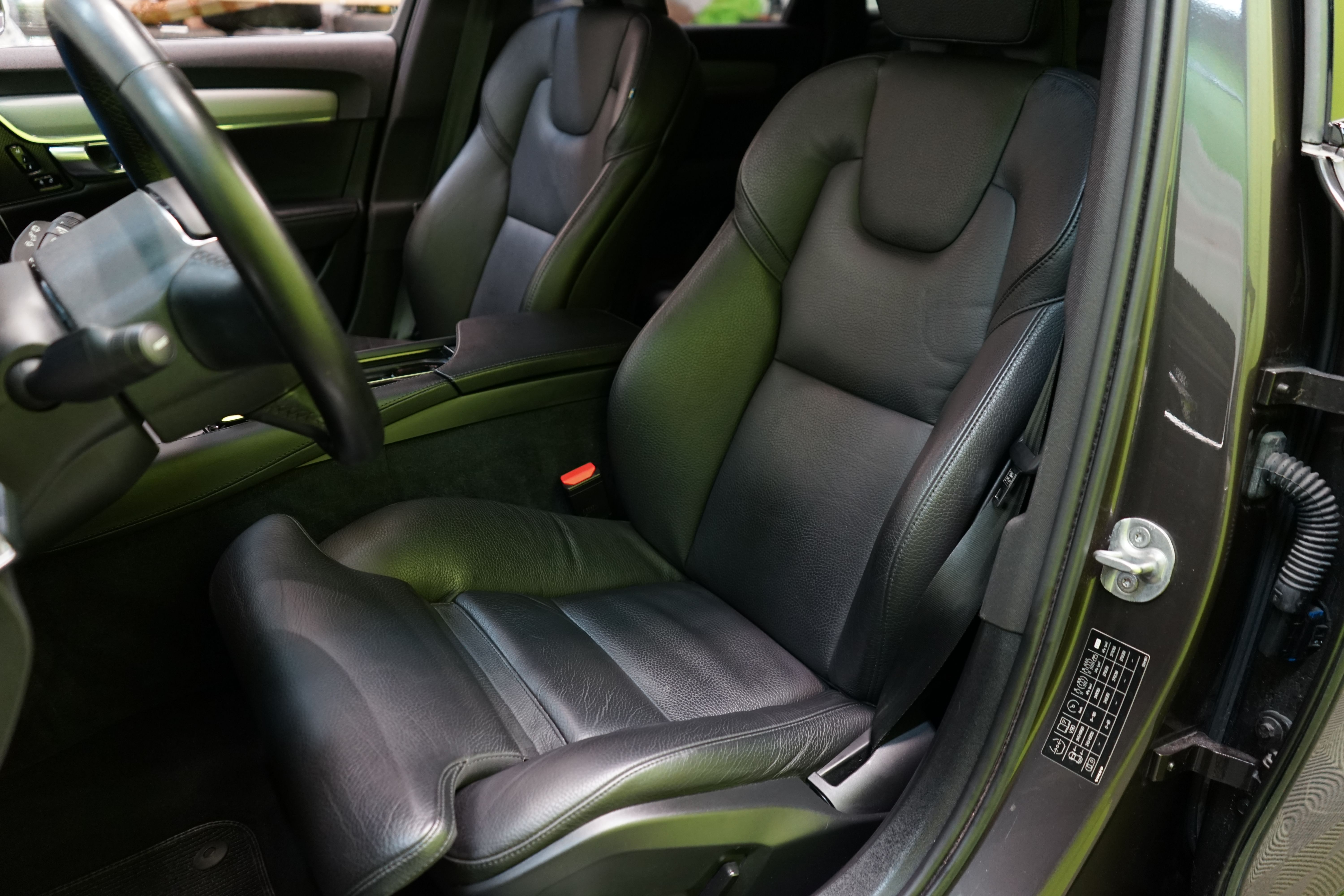 Volvo V90 Cross Country 2023