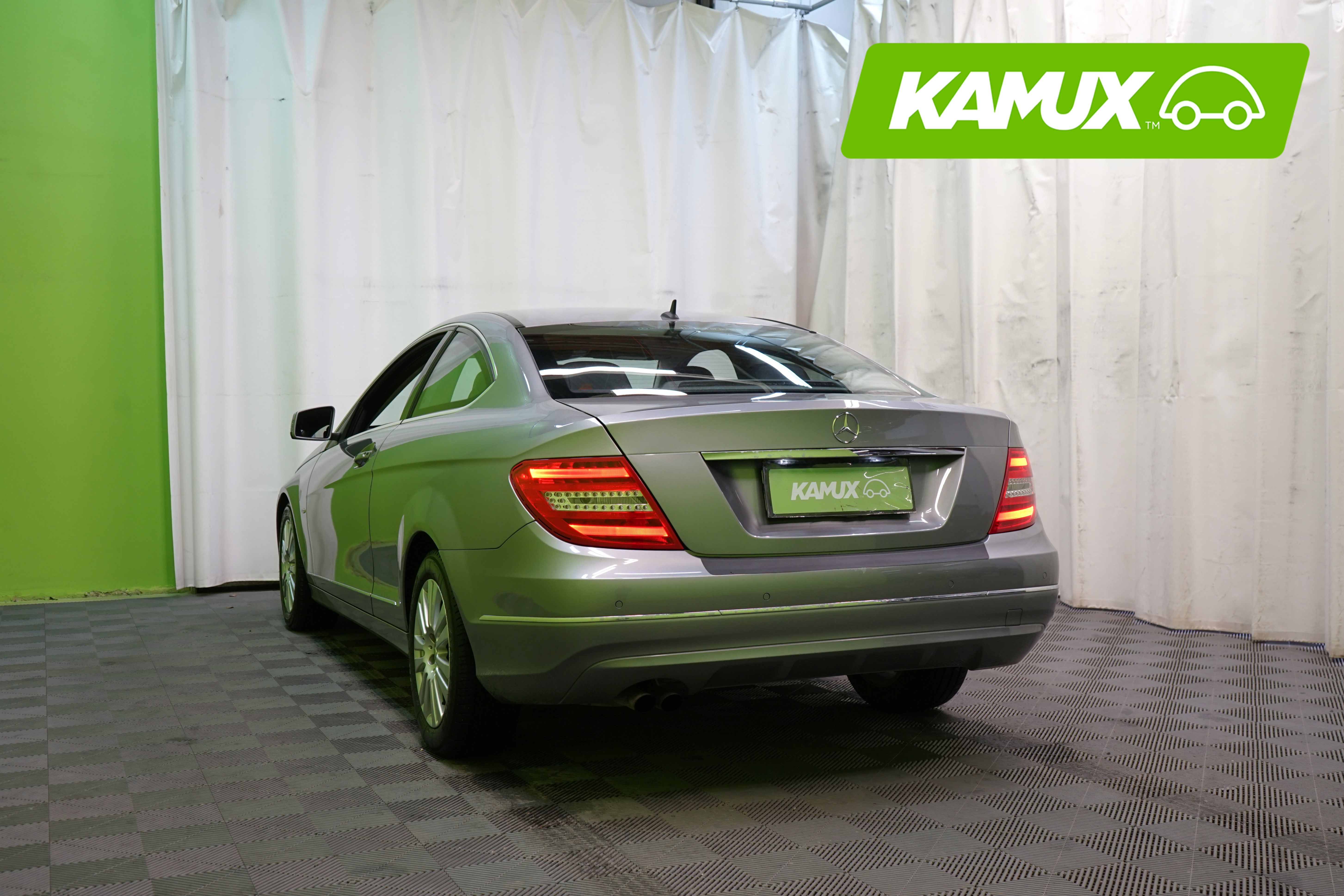 Mercedes-Benz C 2012