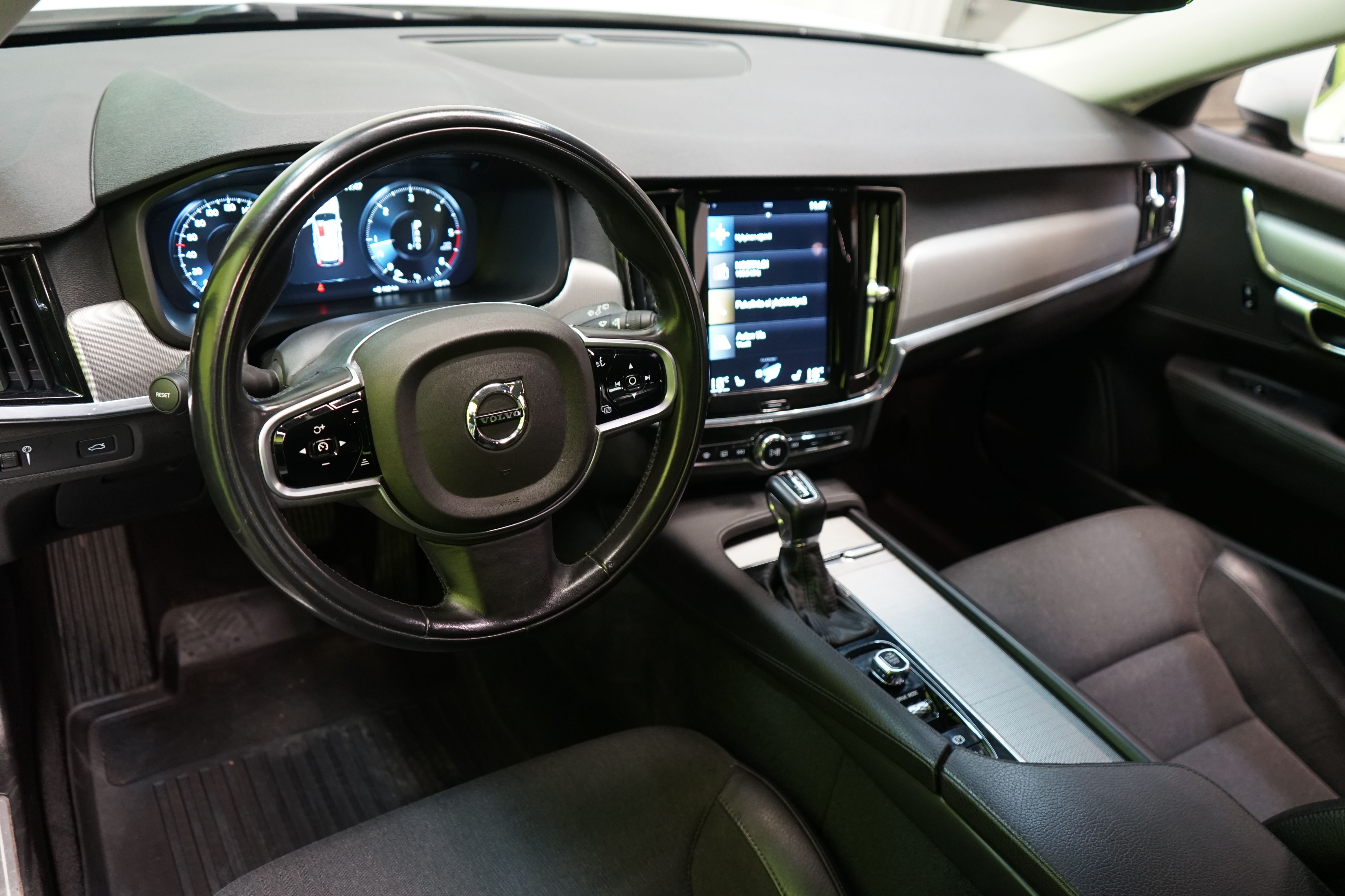 Volvo V90 Cross Country 2020
