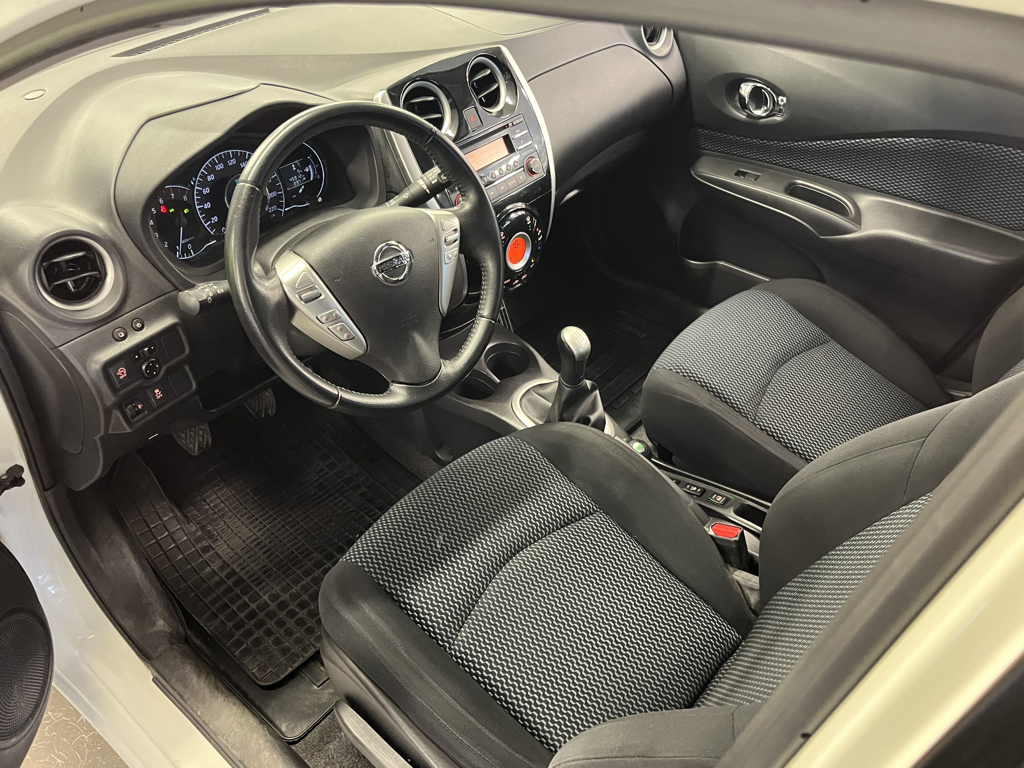 Nissan Note 2015
