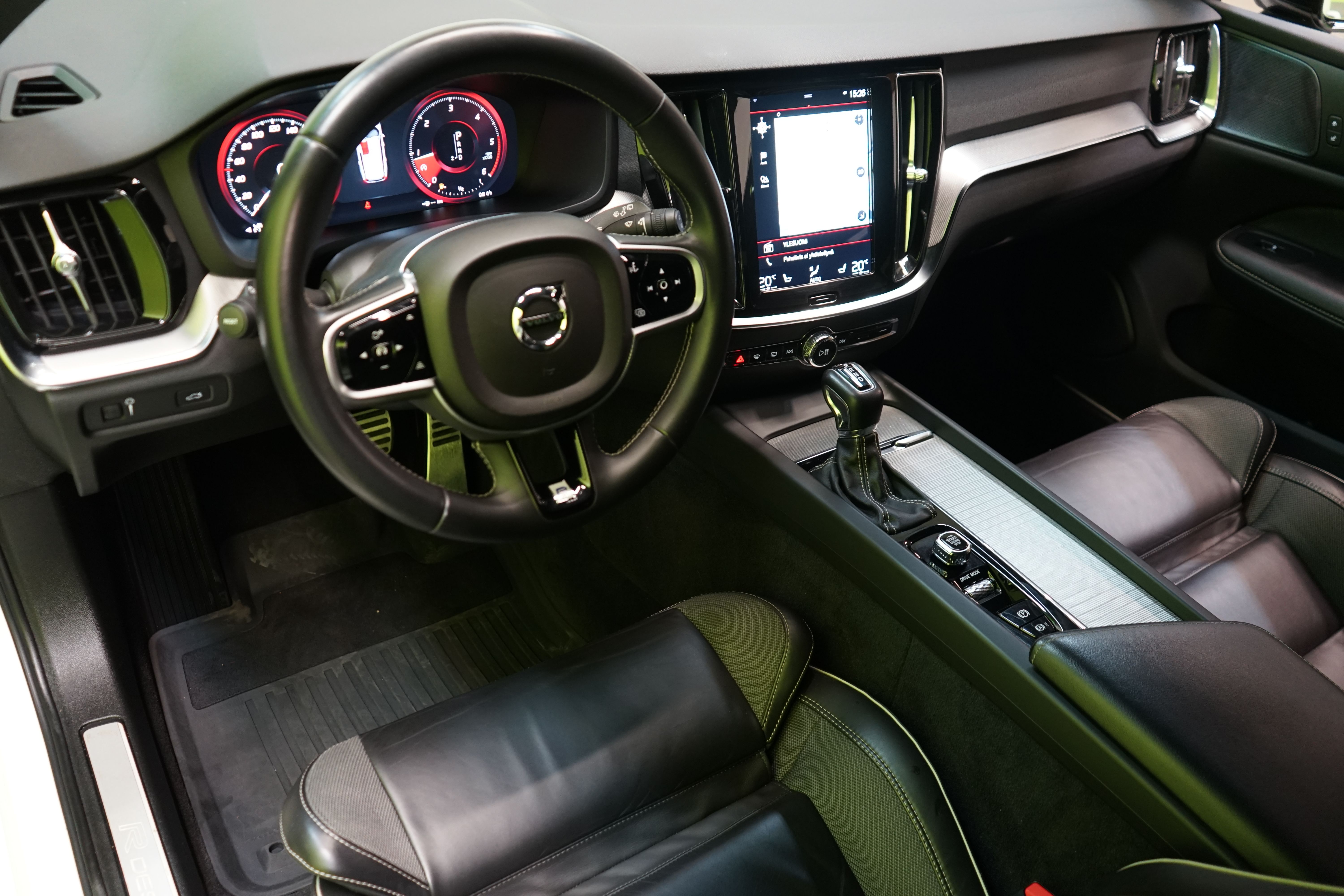 Volvo V60 2019