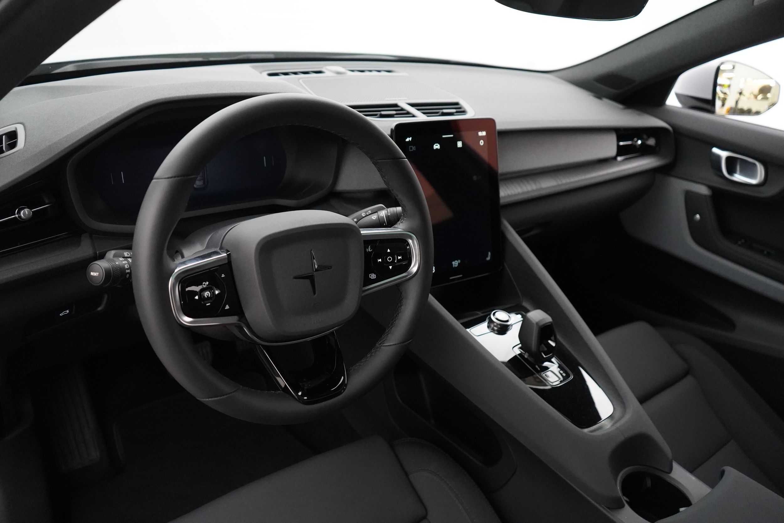 Polestar 2 2023
