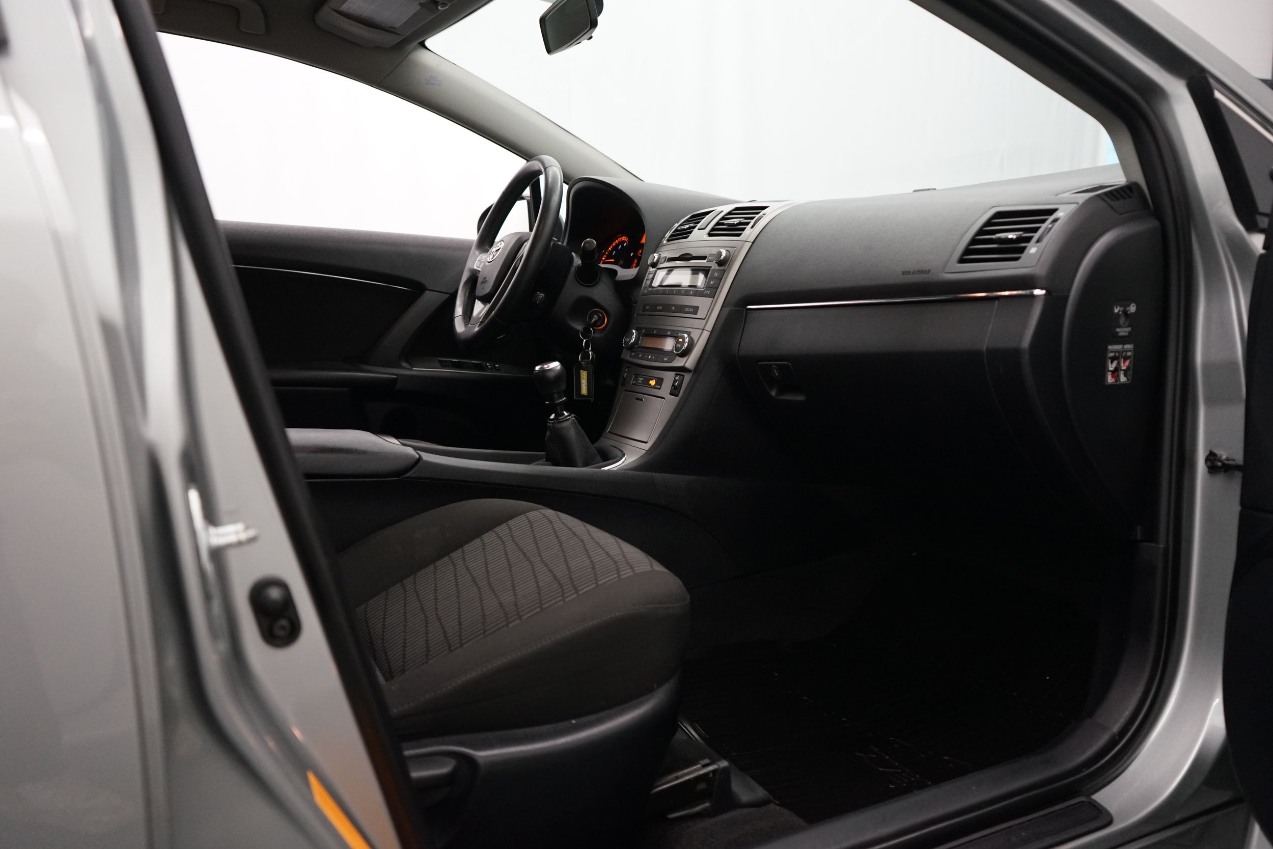 Toyota Avensis 2011