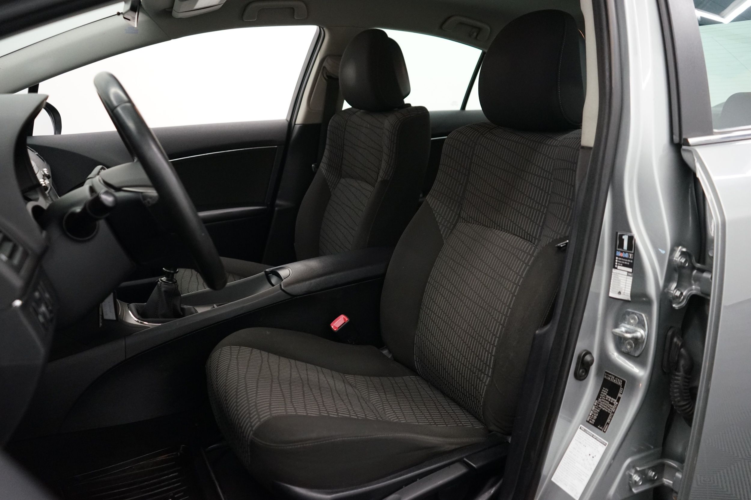 Toyota Avensis 2011