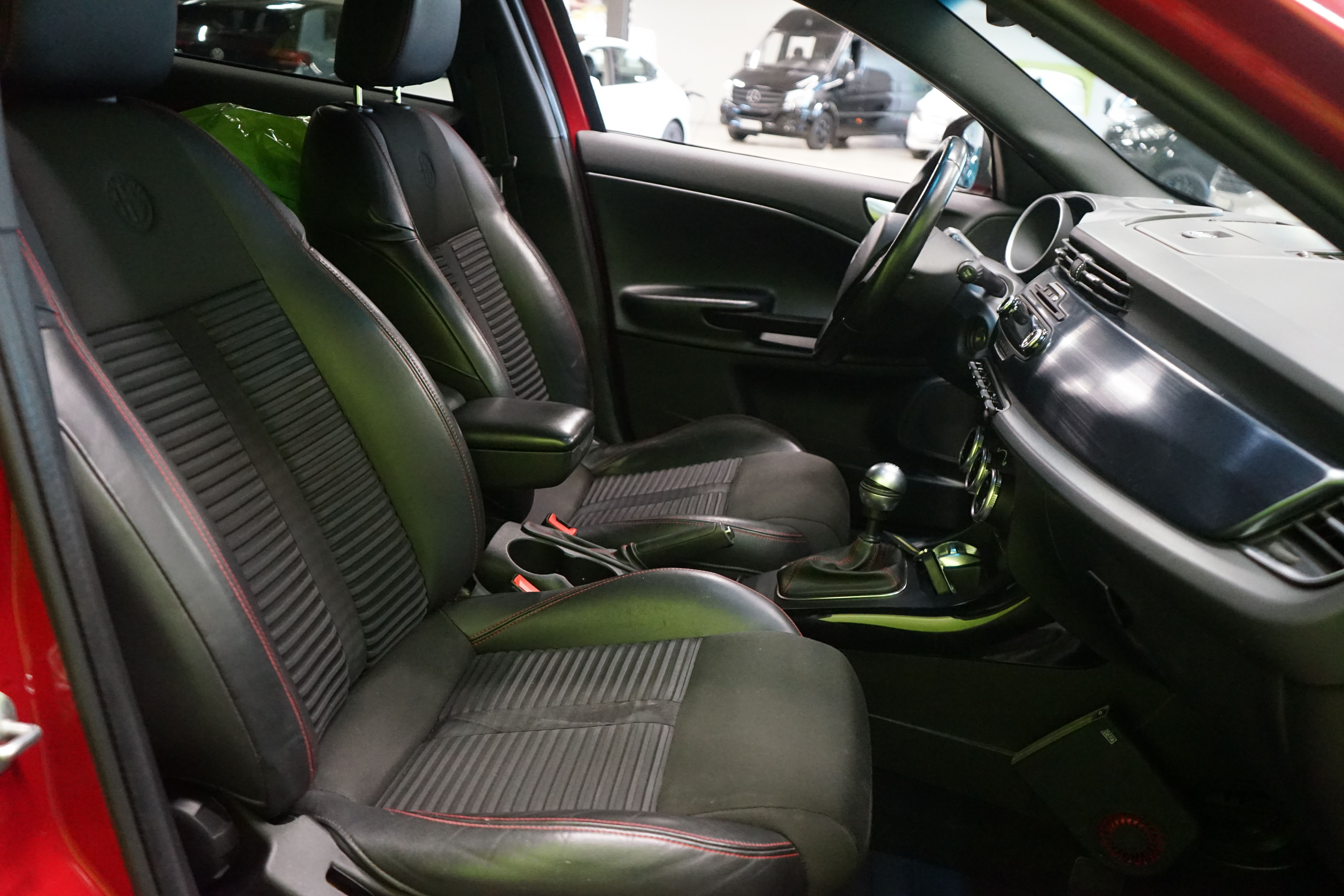 Alfa Romeo Giulietta 2011