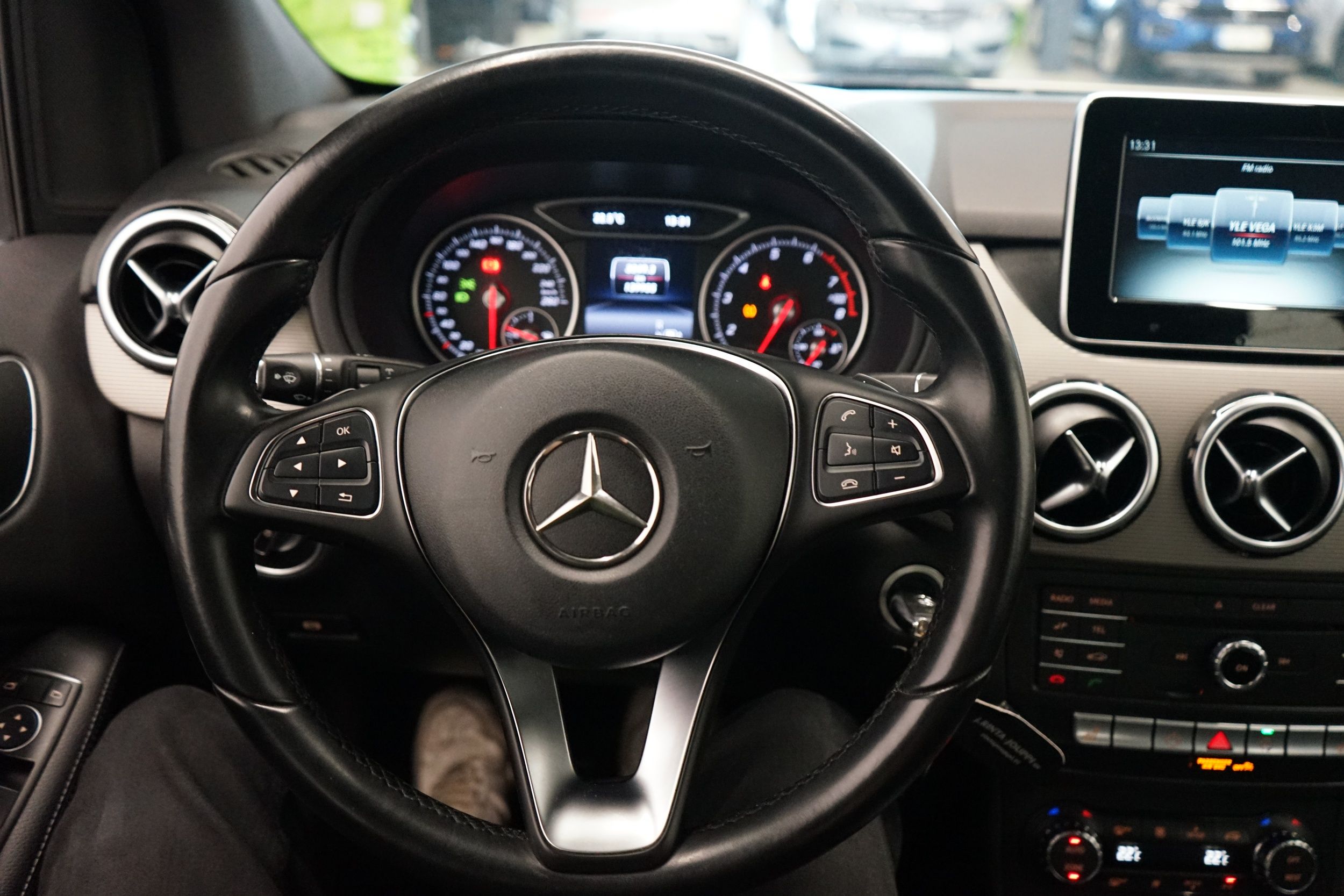 Mercedes-Benz B 2015
