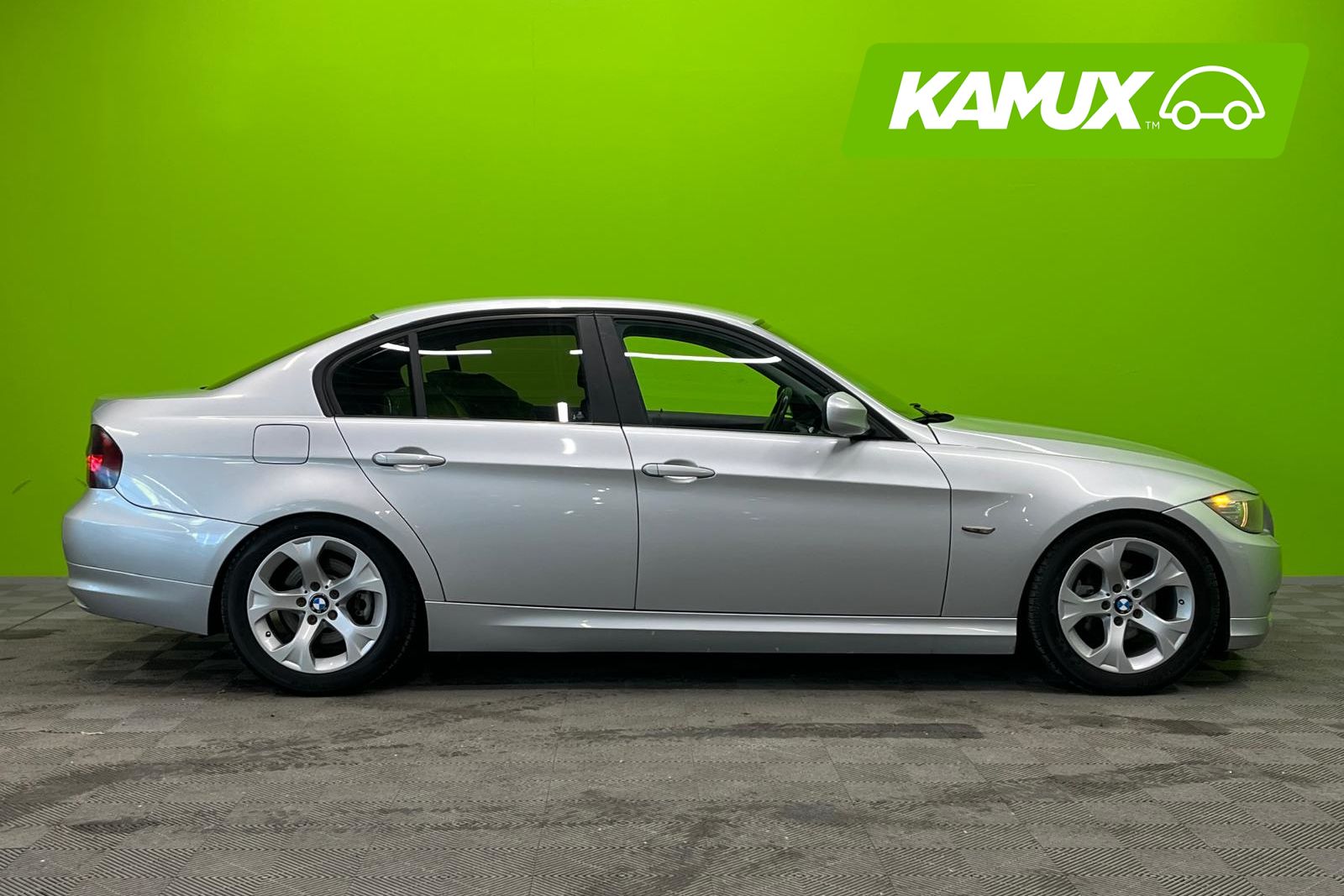 BMW 318 2010