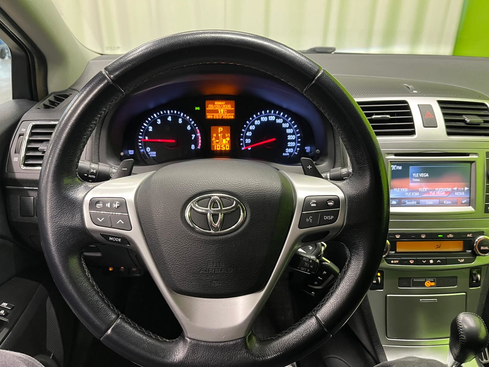 Toyota Avensis 2014