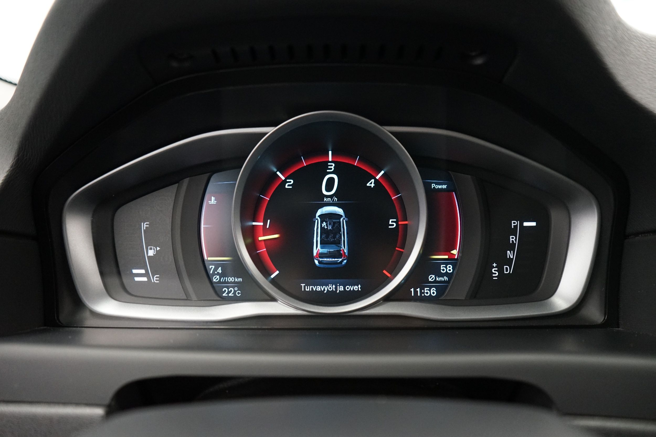 Volvo XC70 2015