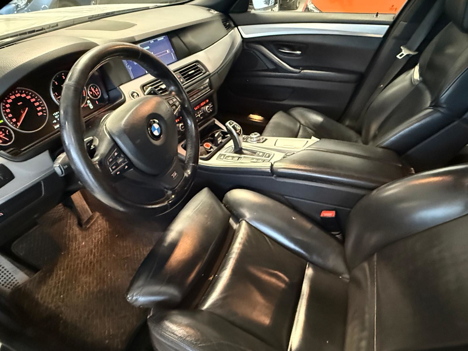 BMW 530 2011