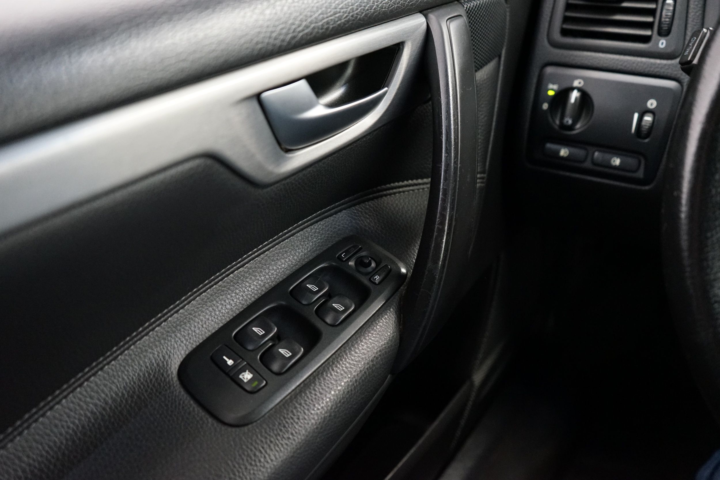 Volvo V70 2006