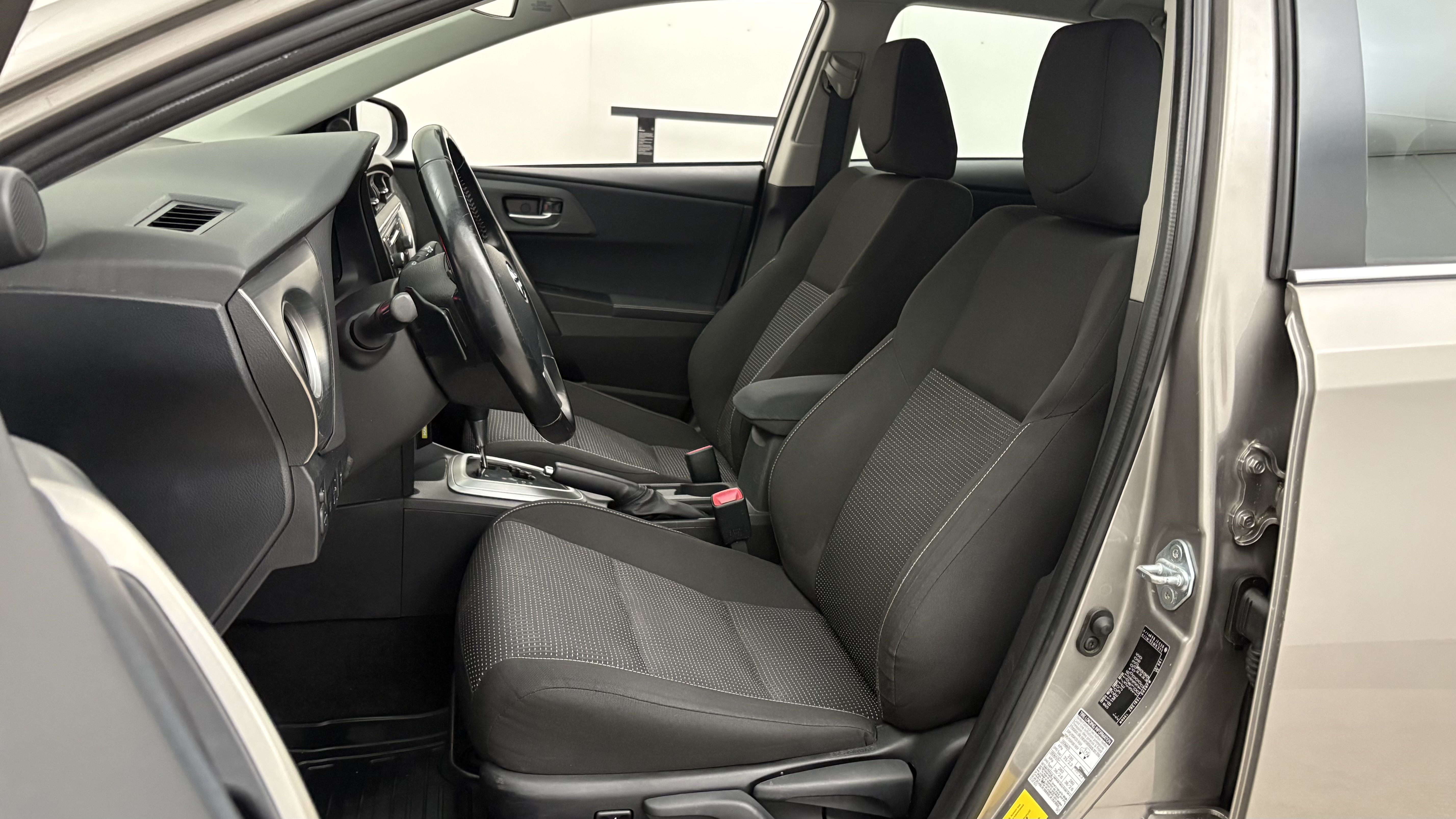 Toyota Auris 2014