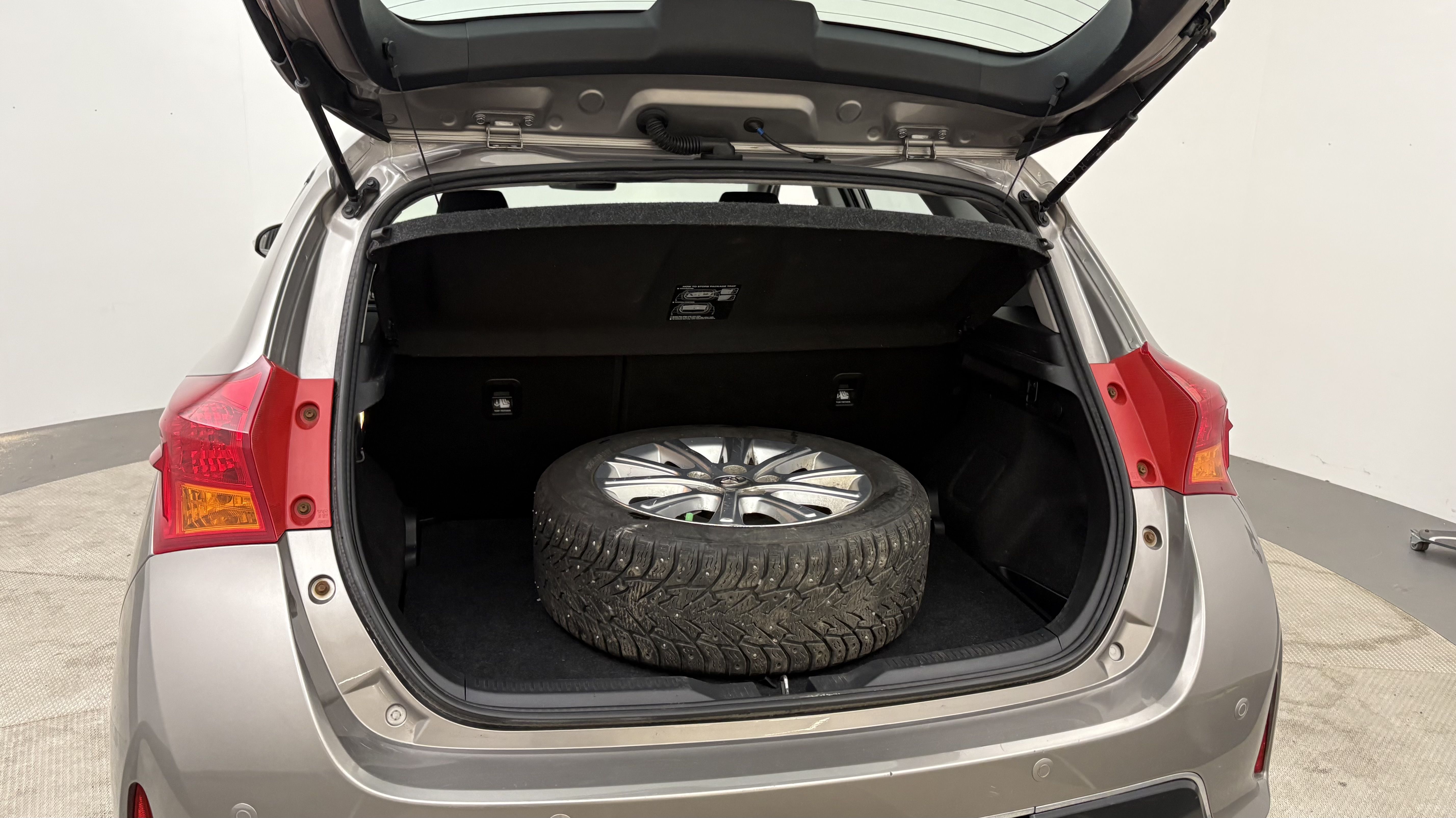 Toyota Auris 2014