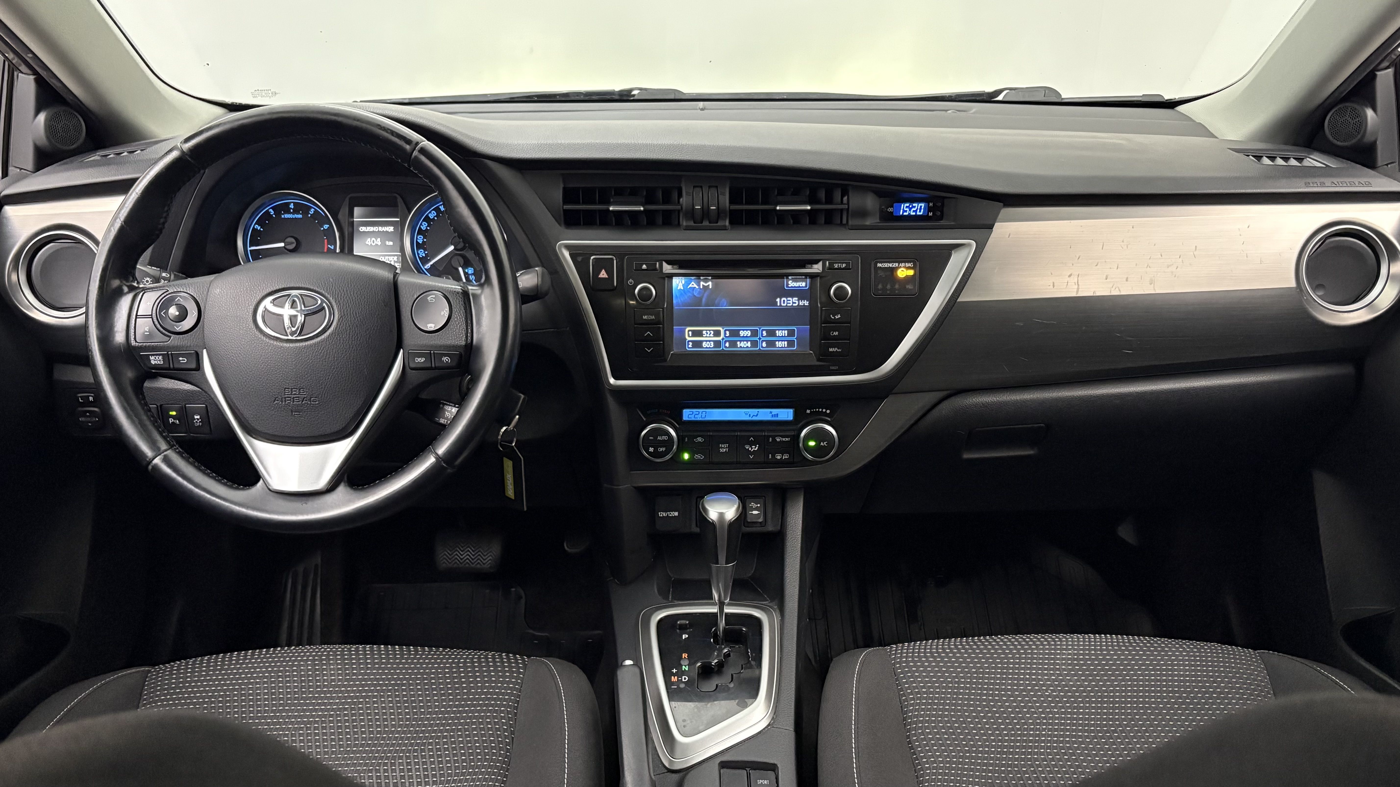 Toyota Auris 2014