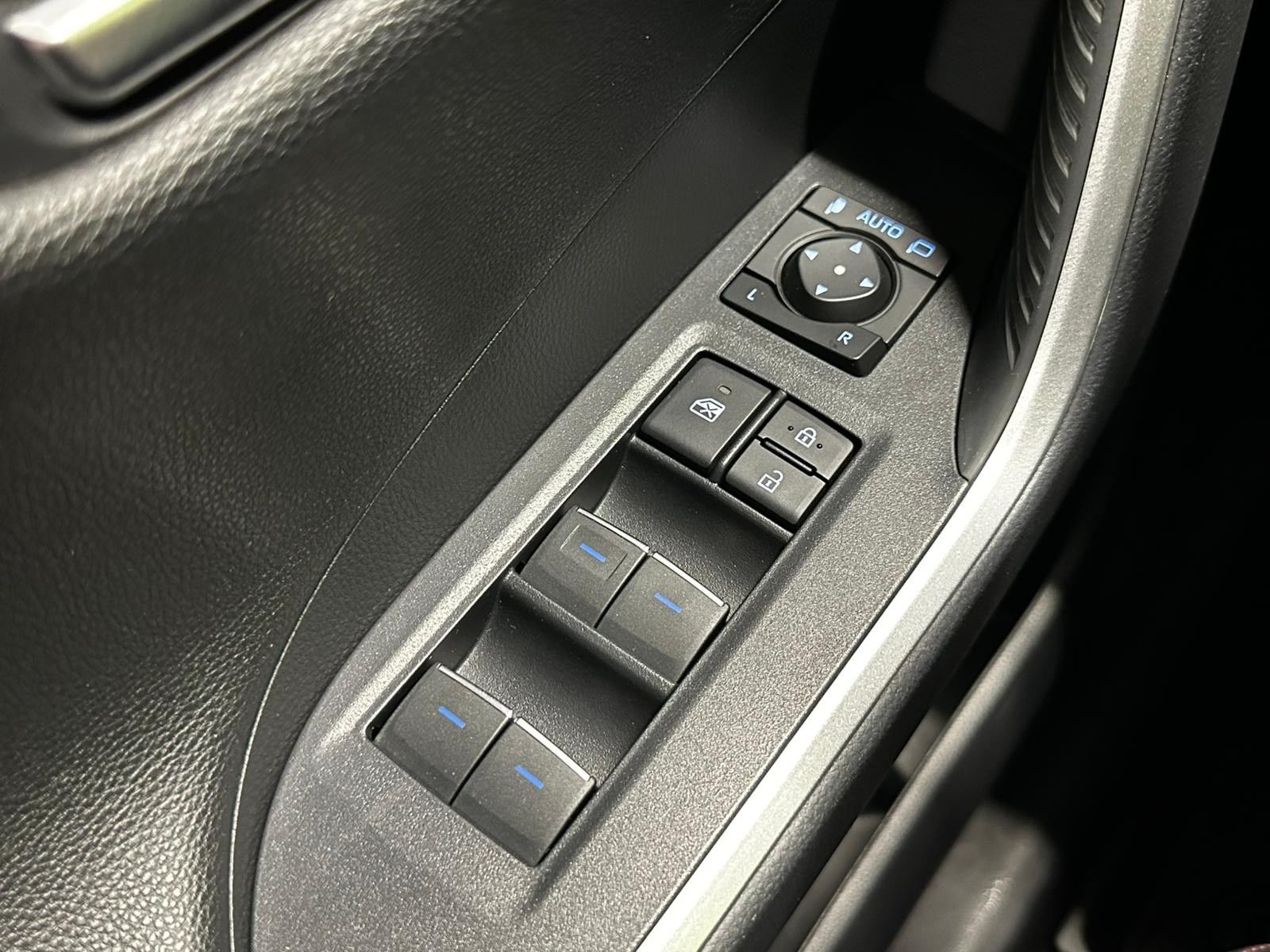 Toyota RAV4 Plug-In 2022