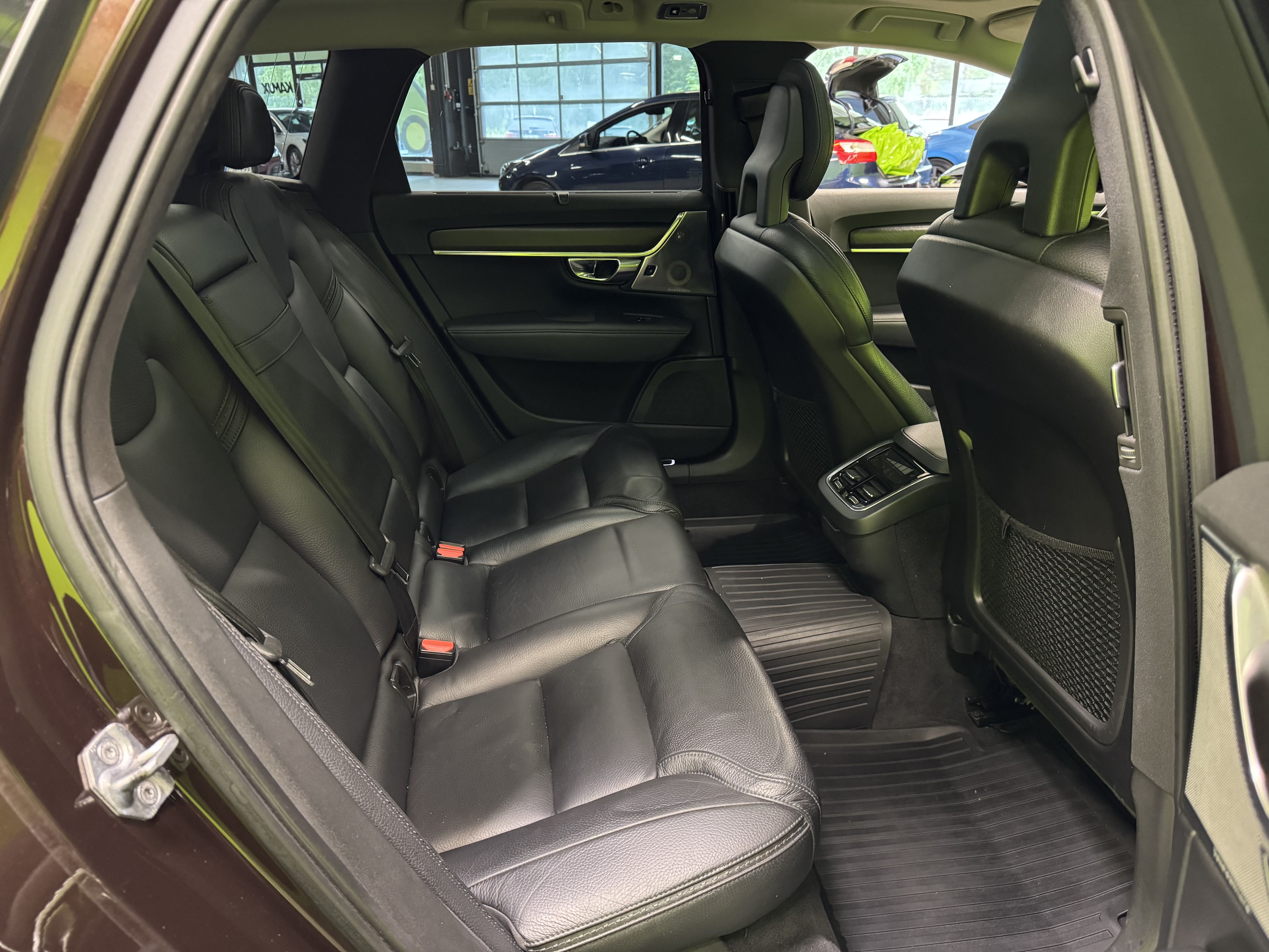 Volvo V90 Cross Country 2017