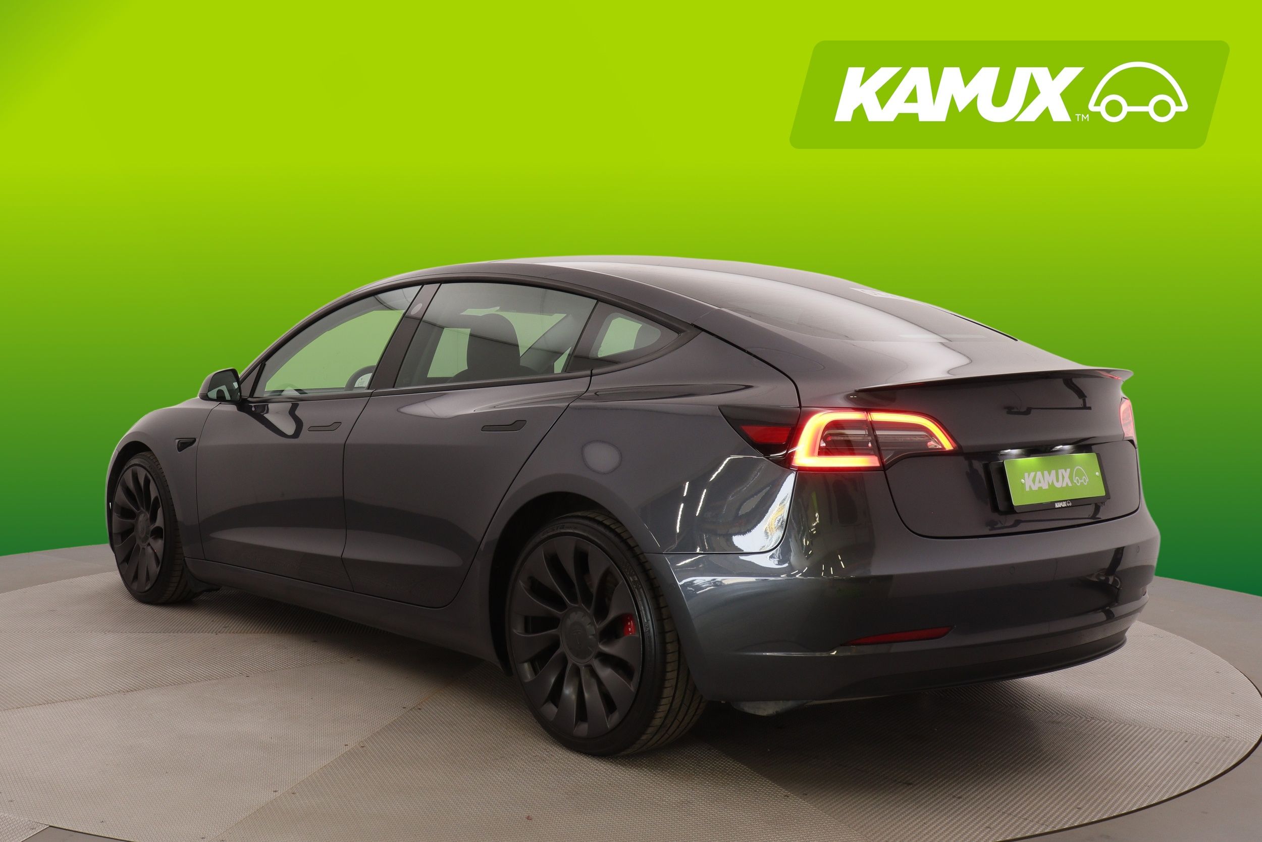 Tesla Model 3 2021