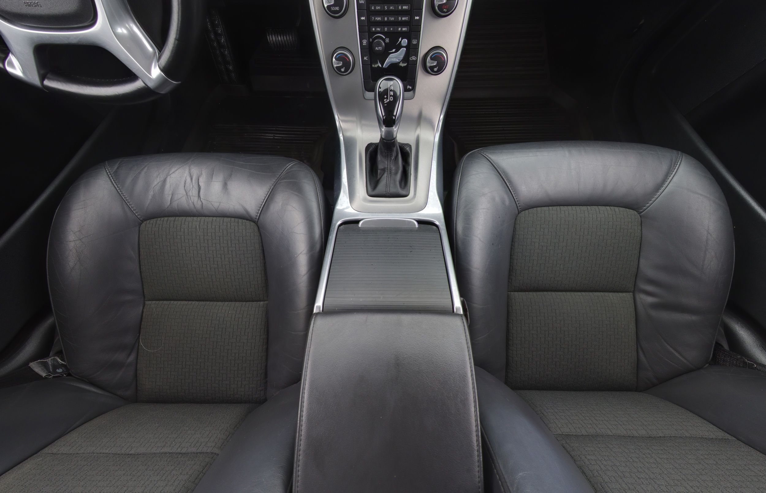 Volvo V70 2014