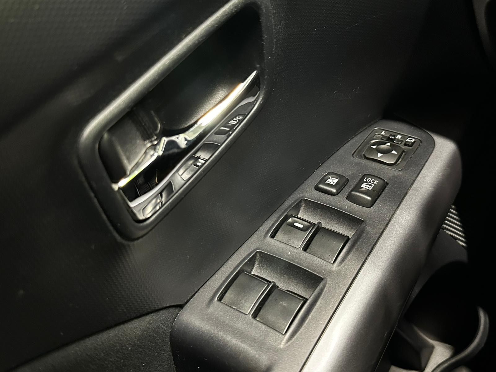 Mitsubishi Outlander 2008