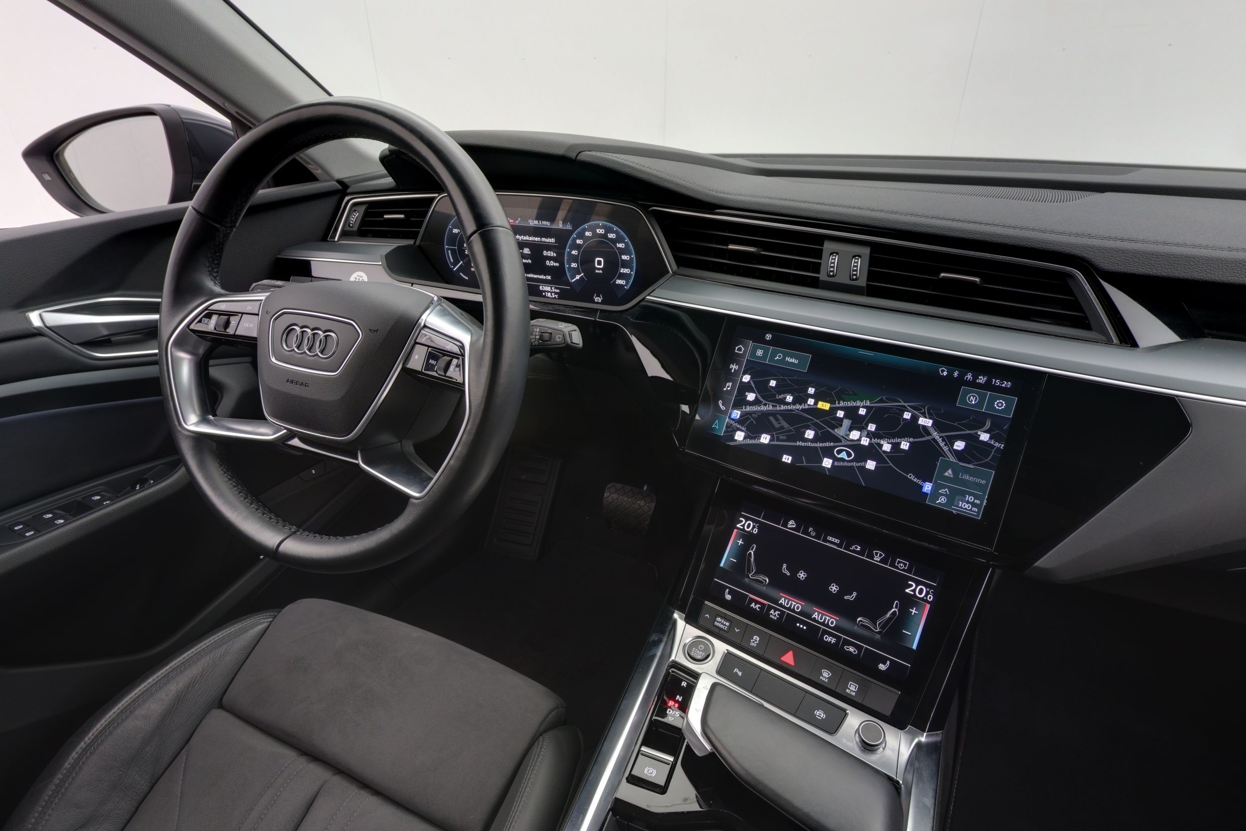 Audi e-tron 2022