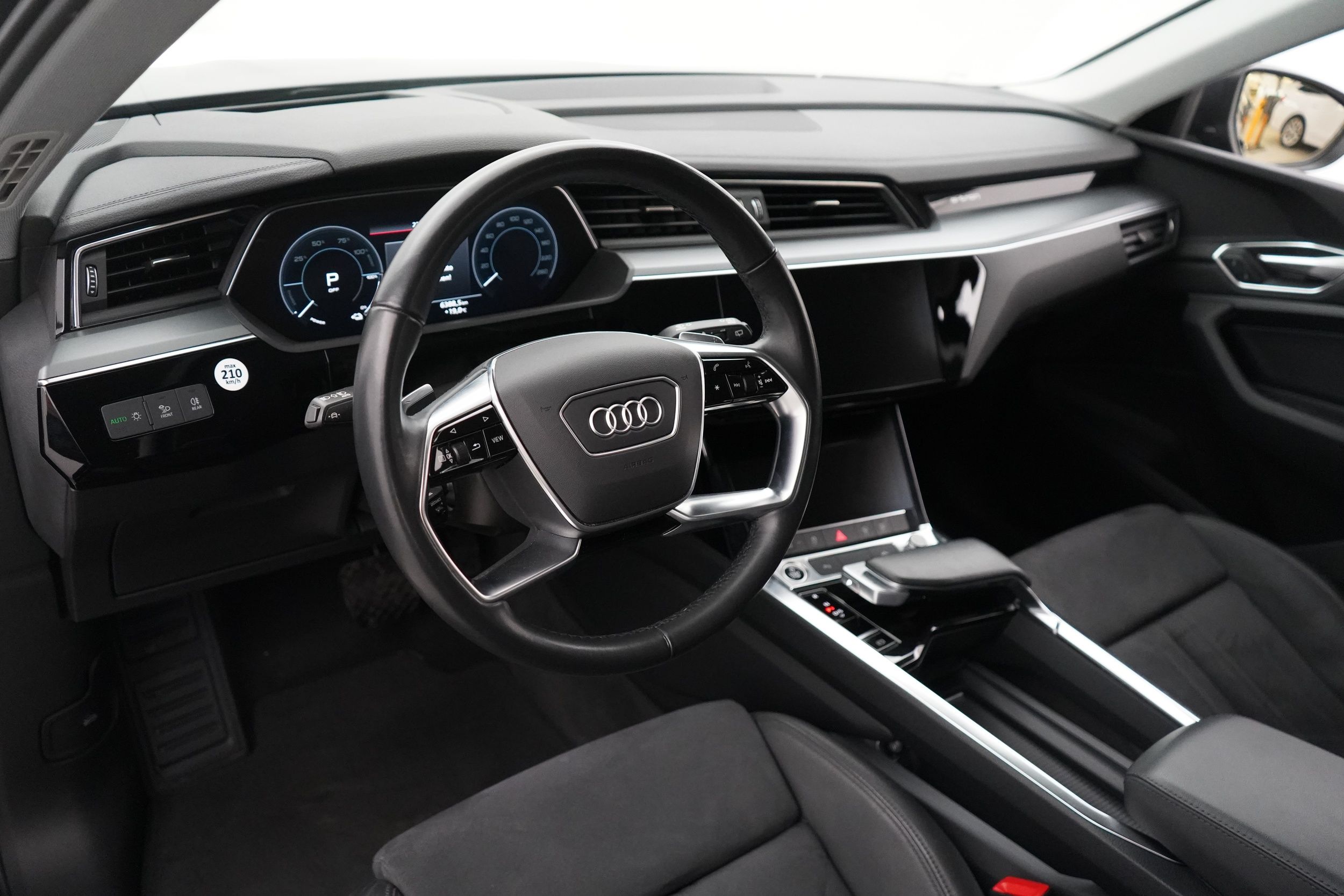 Audi e-tron 2022