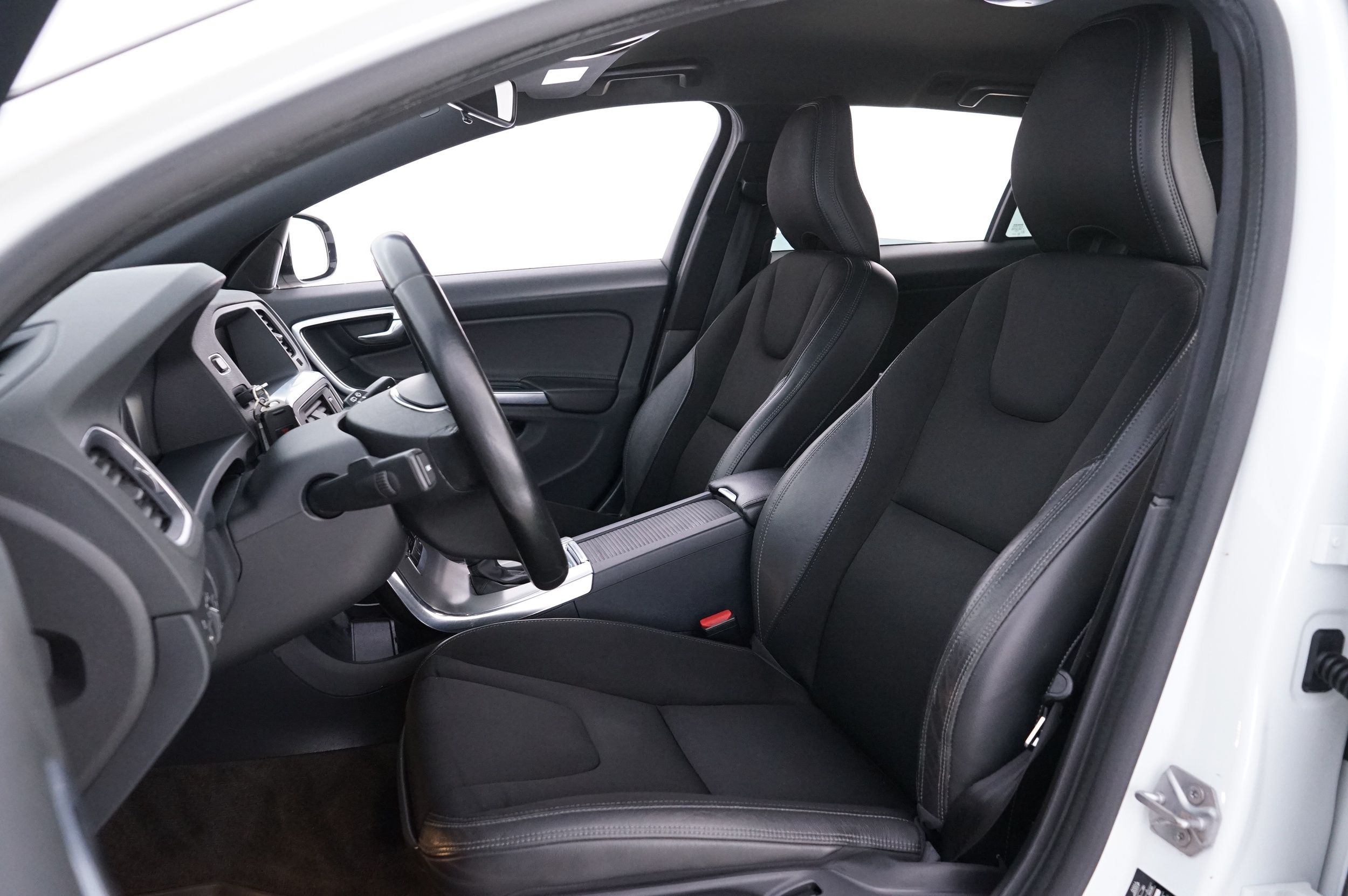 Volvo V60 Cross Country 2016