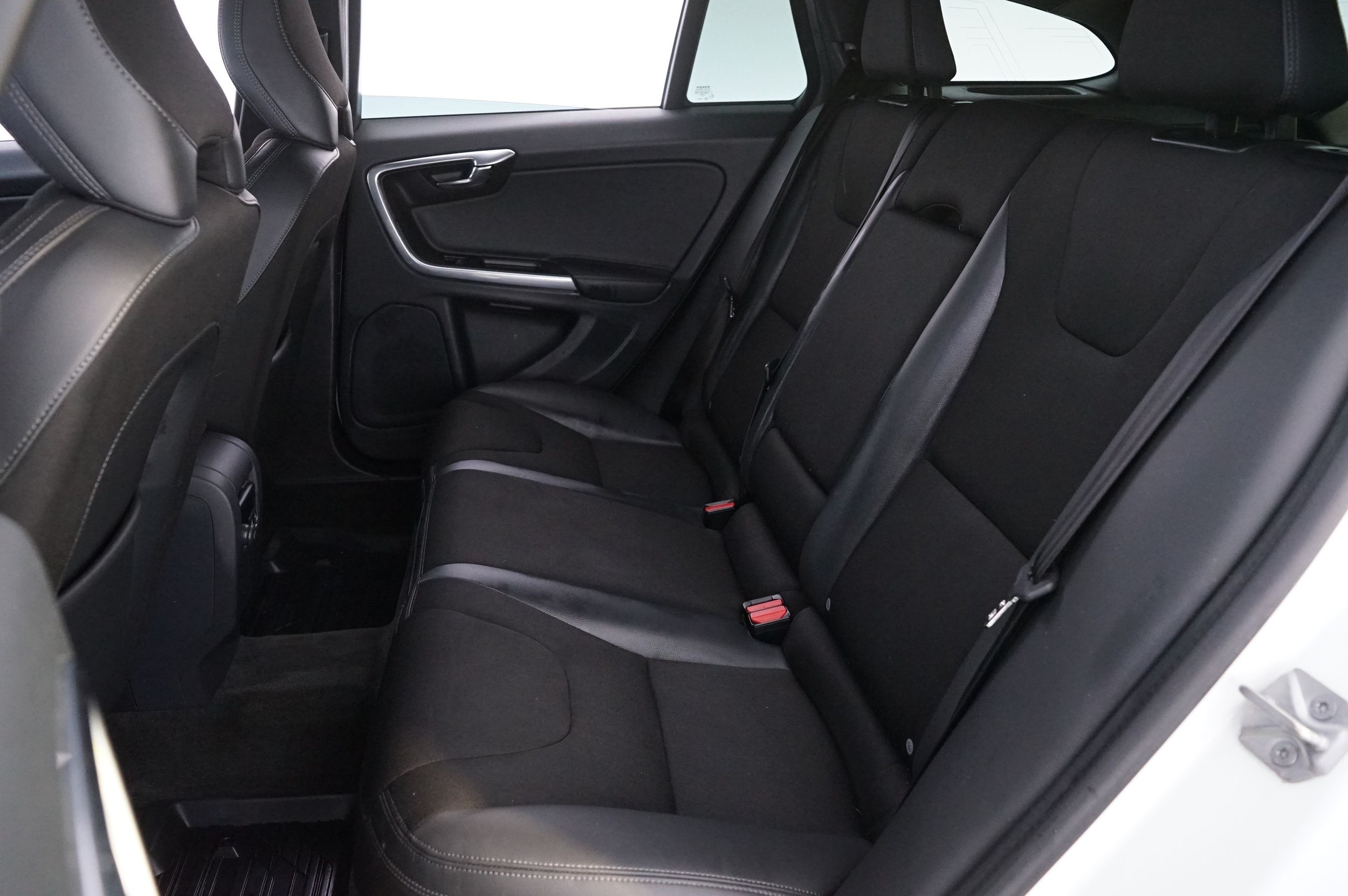 Volvo V60 Cross Country 2016