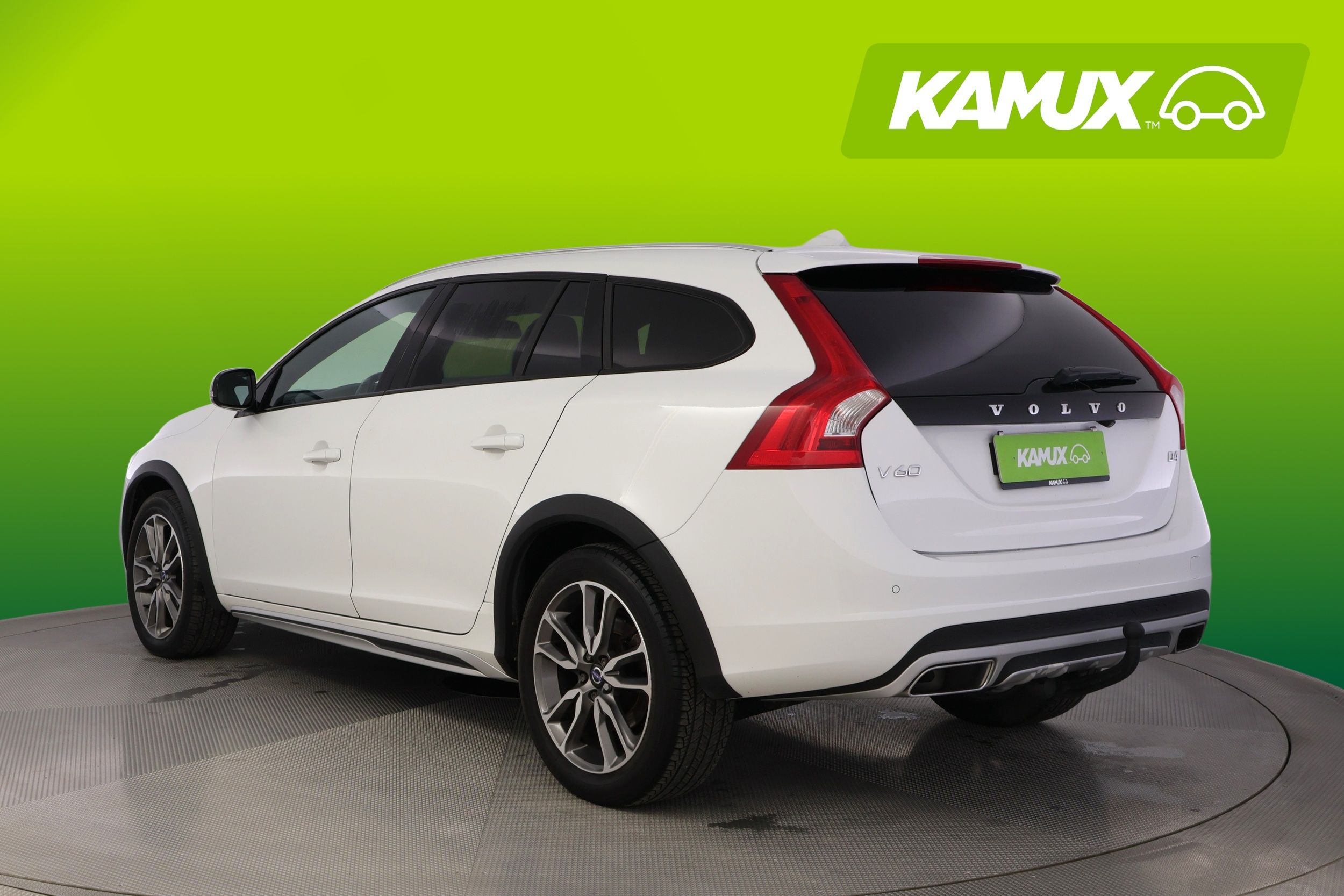 Volvo V60 Cross Country 2016