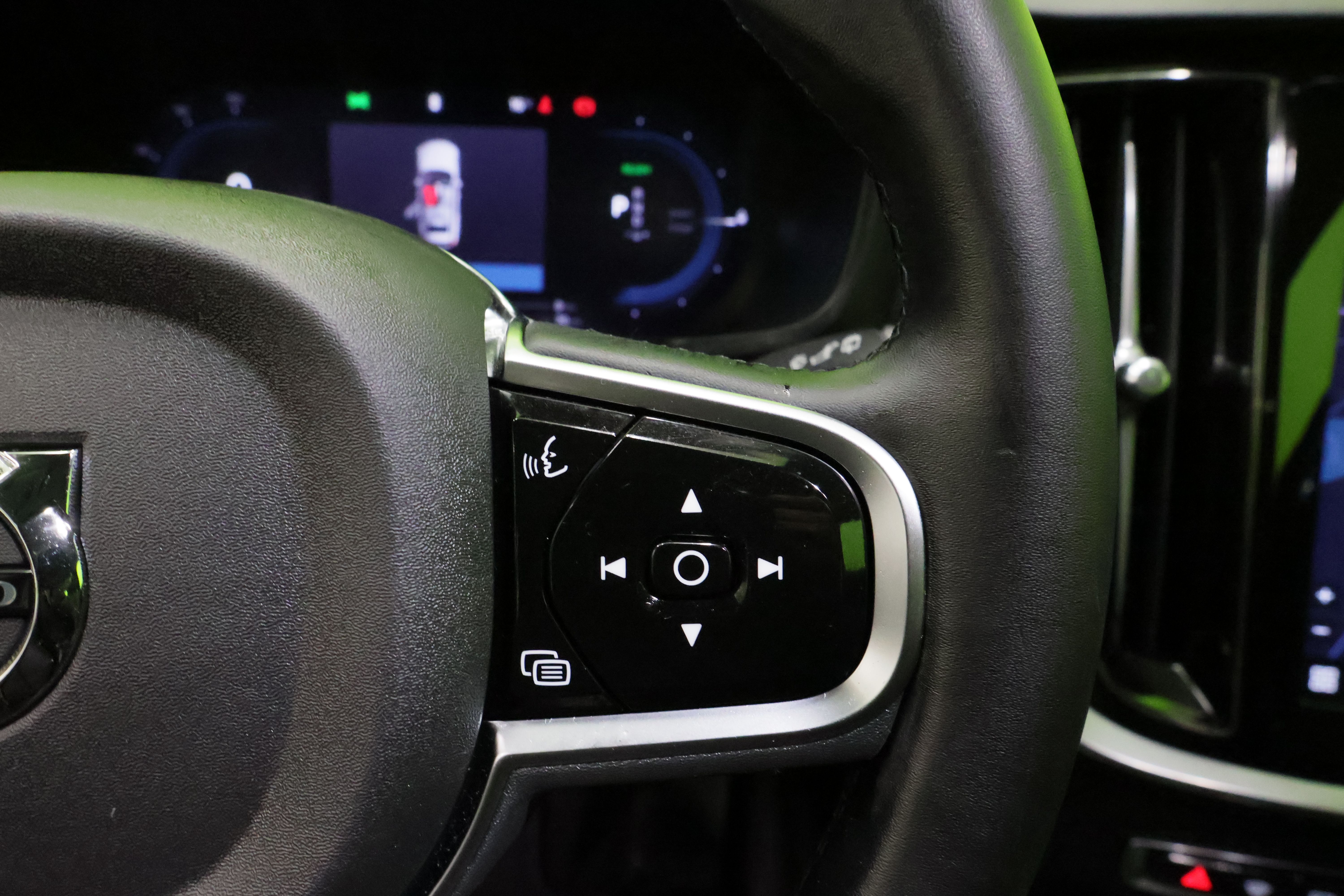 Volvo V60 2024