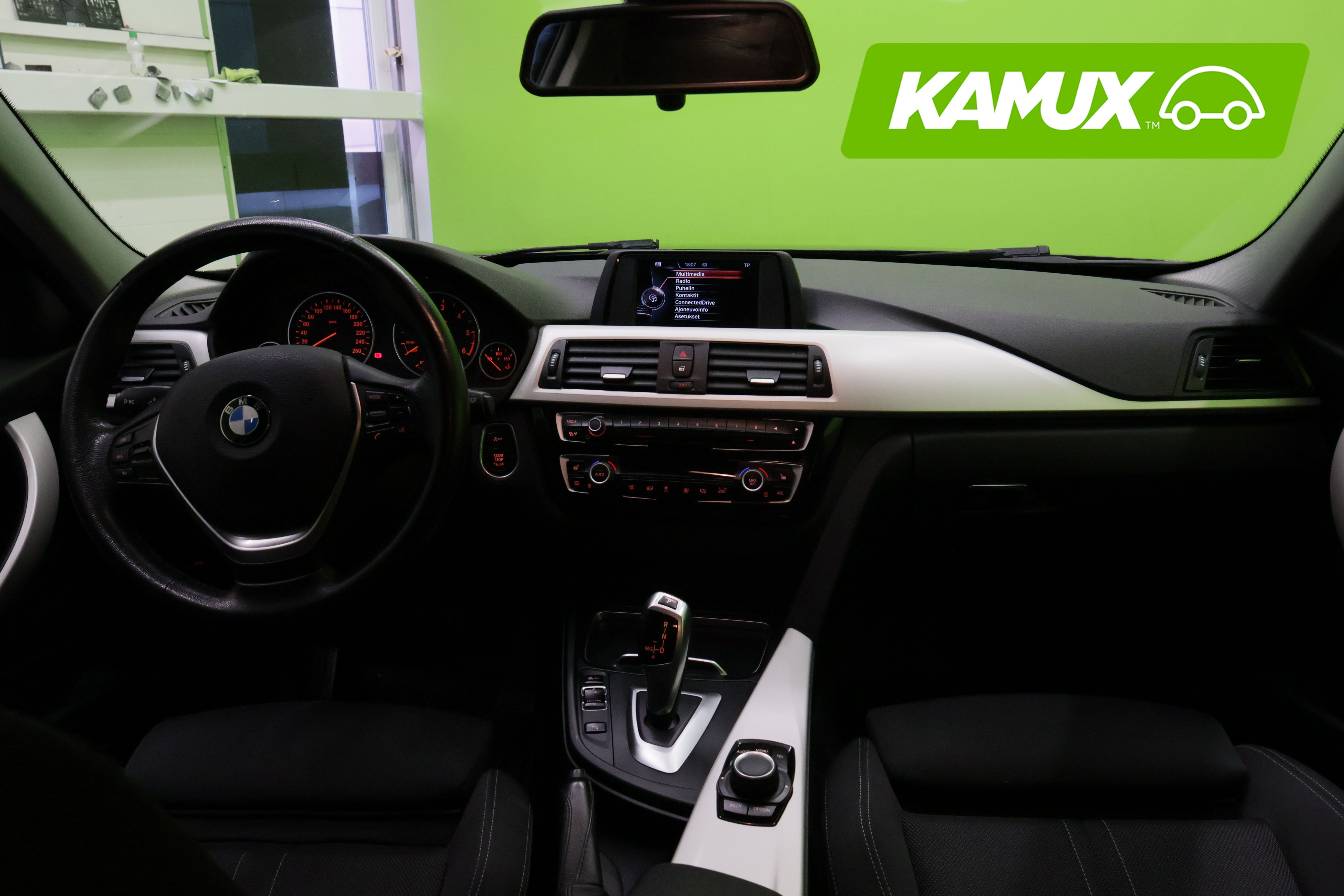 BMW 318 2017