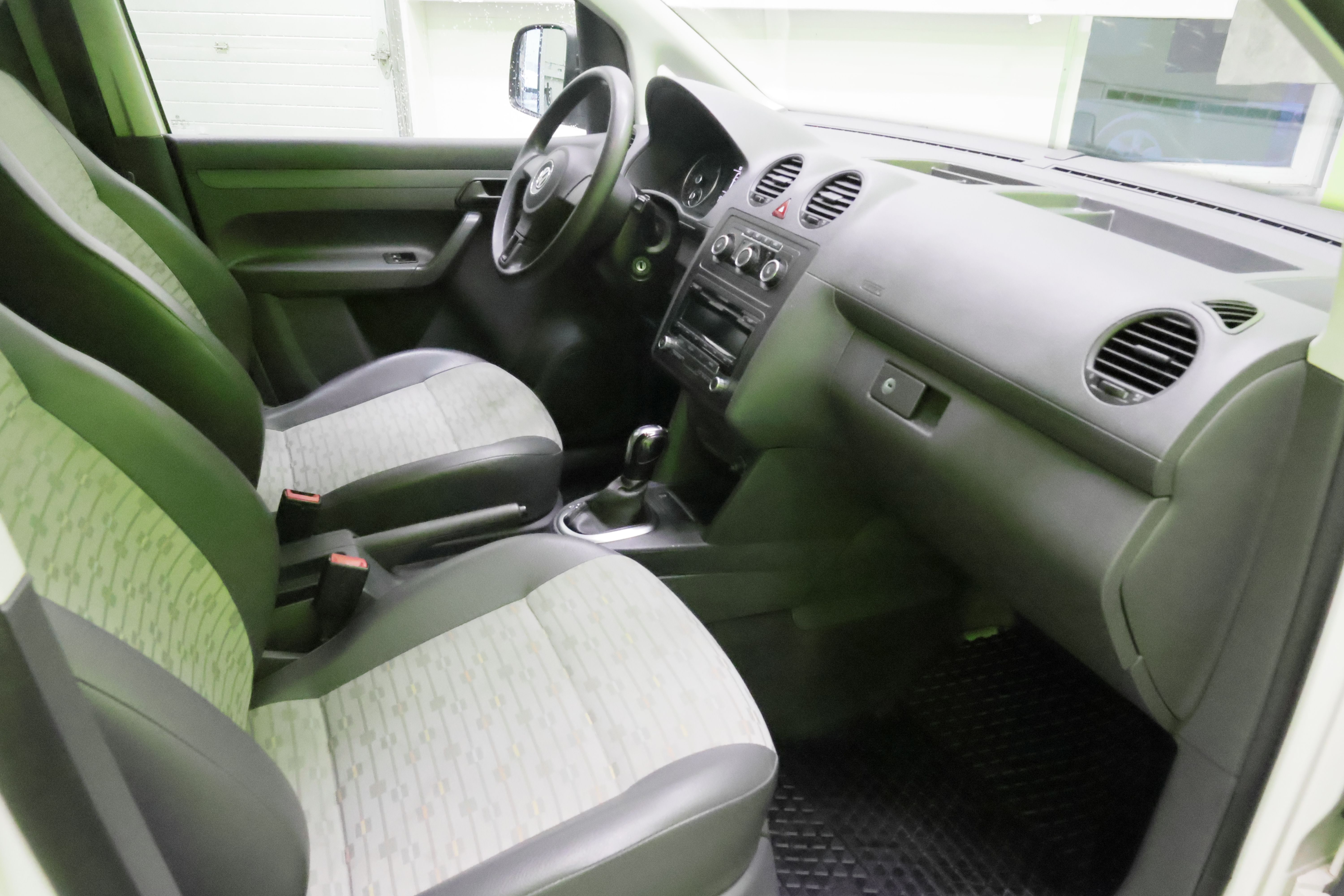 Volkswagen Caddy Maxi 2013