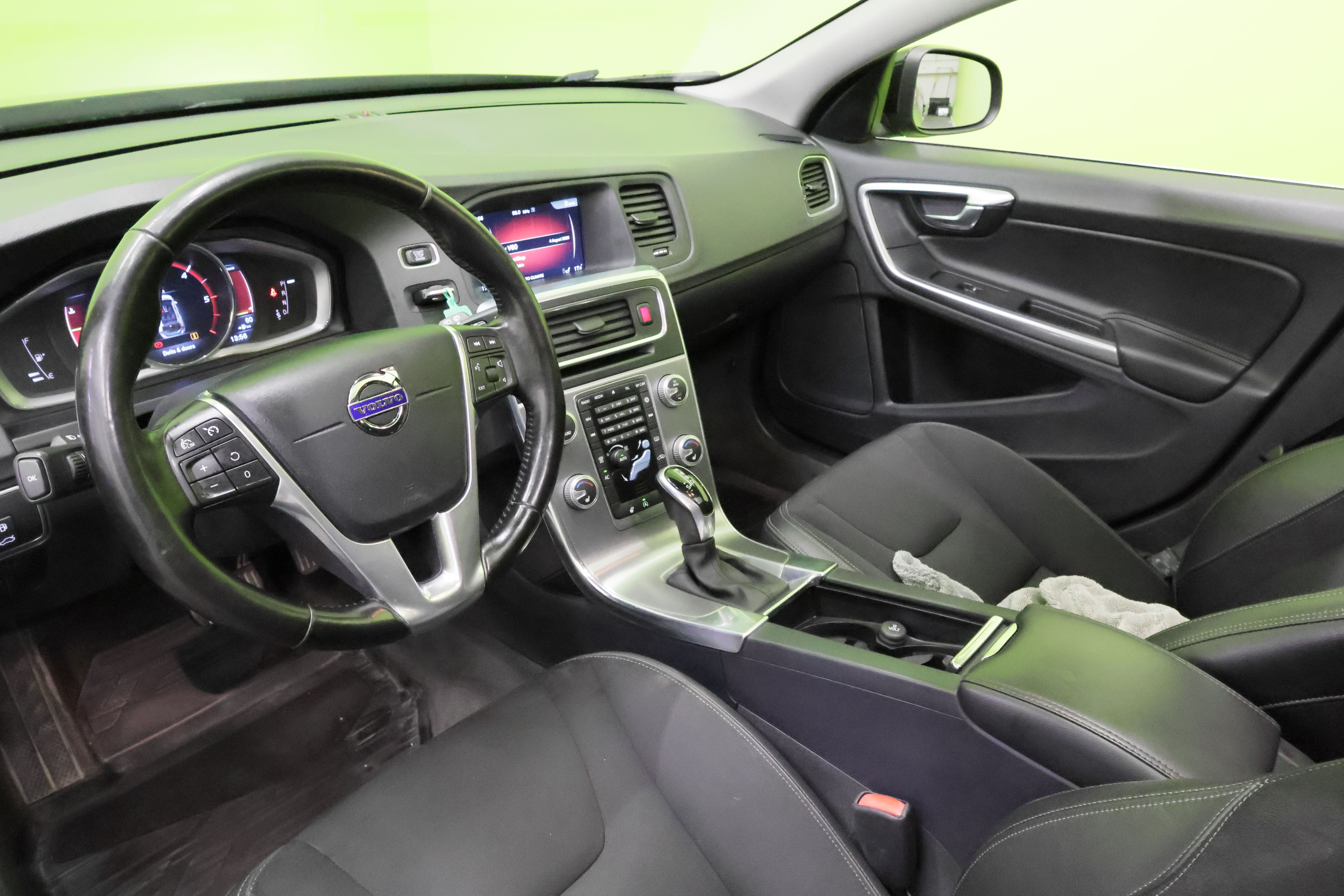 Volvo V60 2016