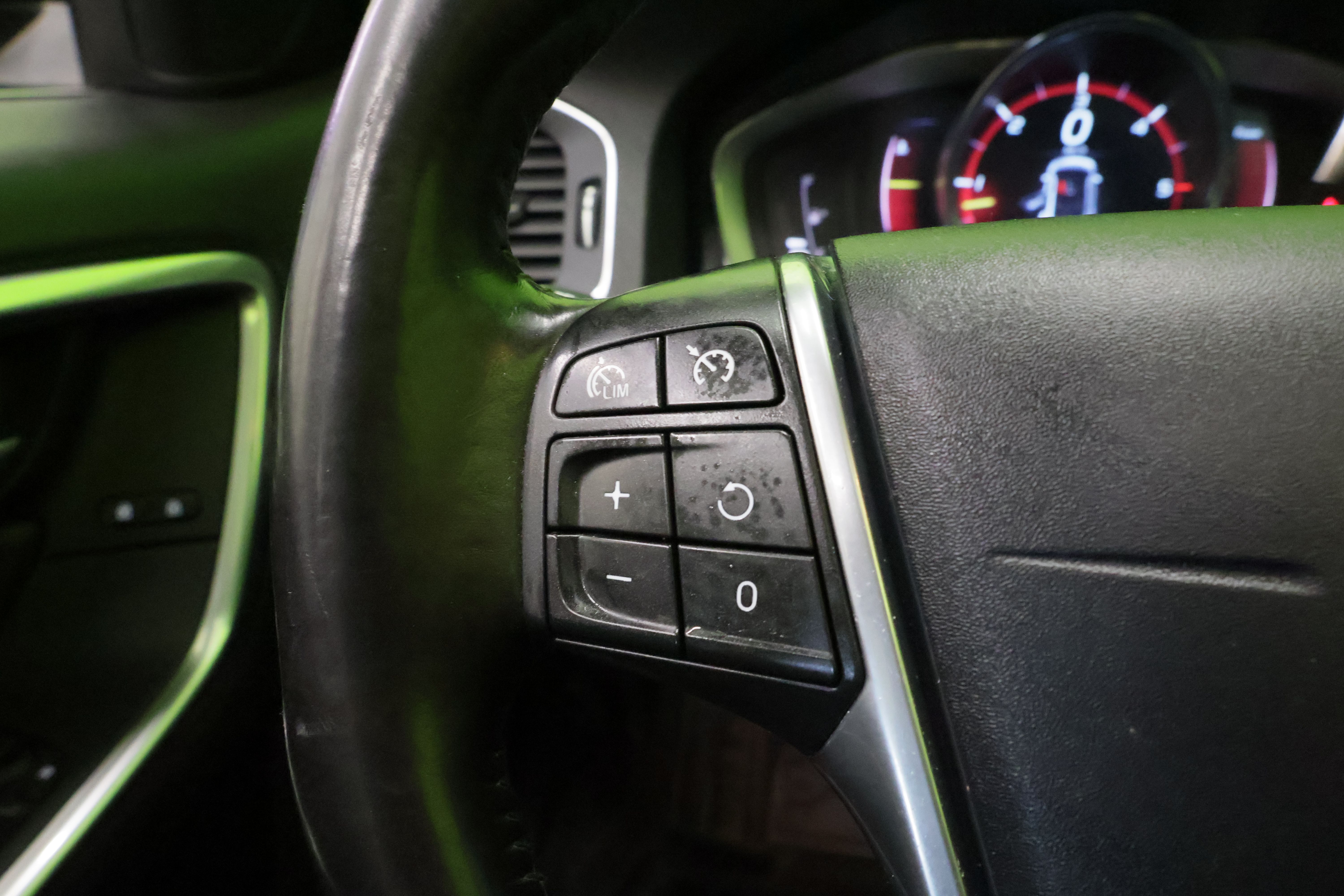 Volvo V60 2016
