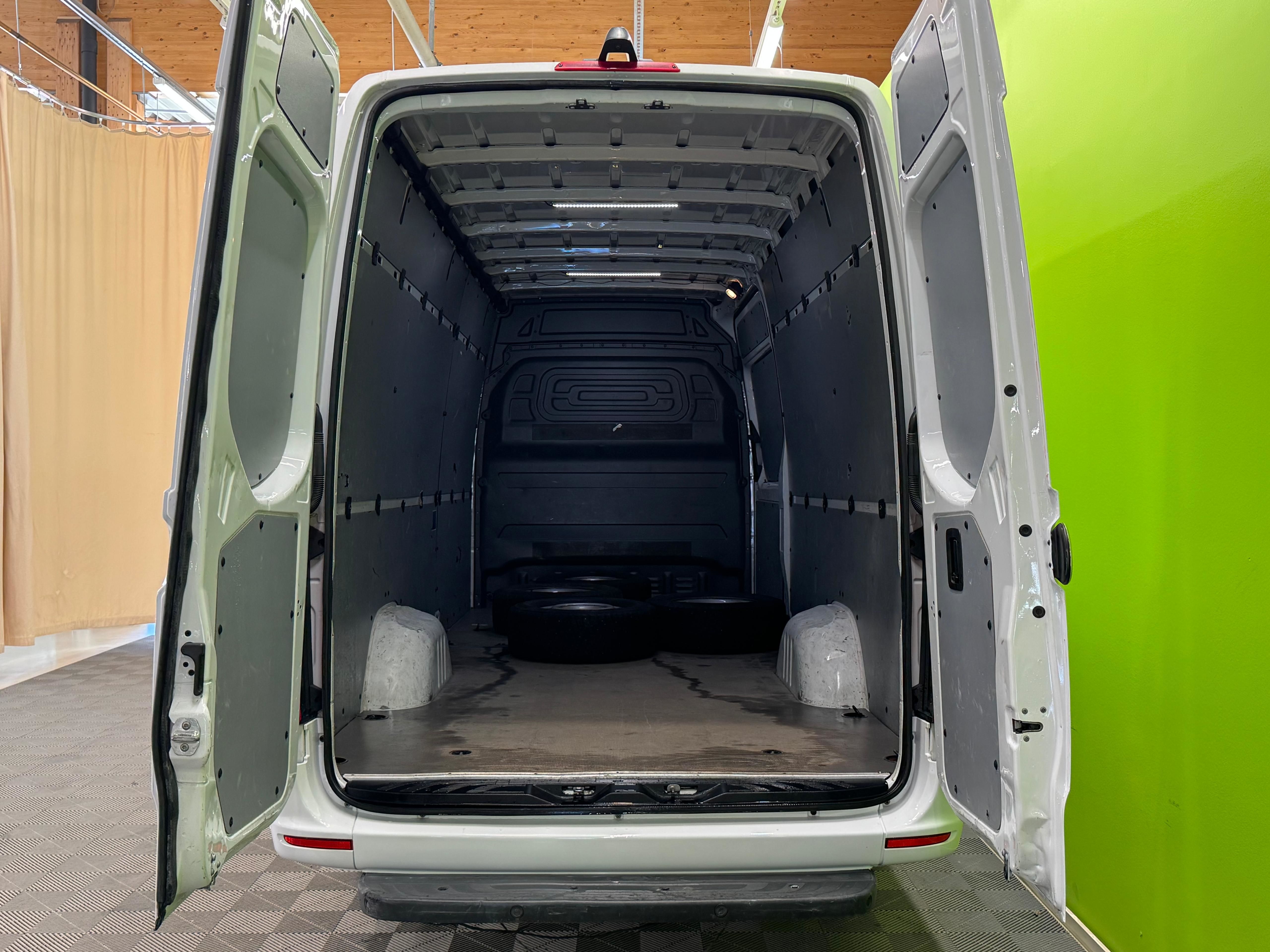 Mercedes-Benz Sprinter 2021