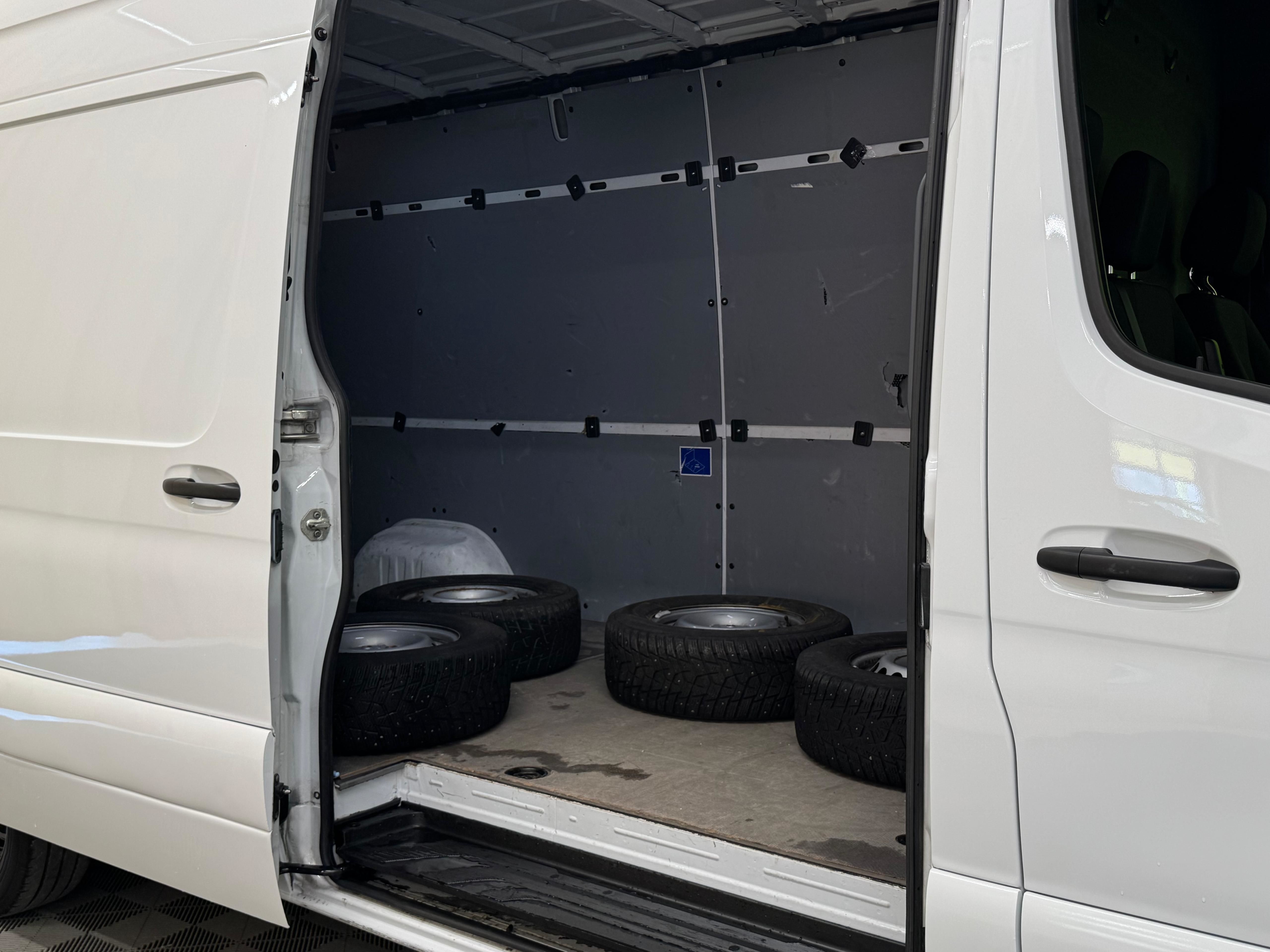 Mercedes-Benz Sprinter 2021