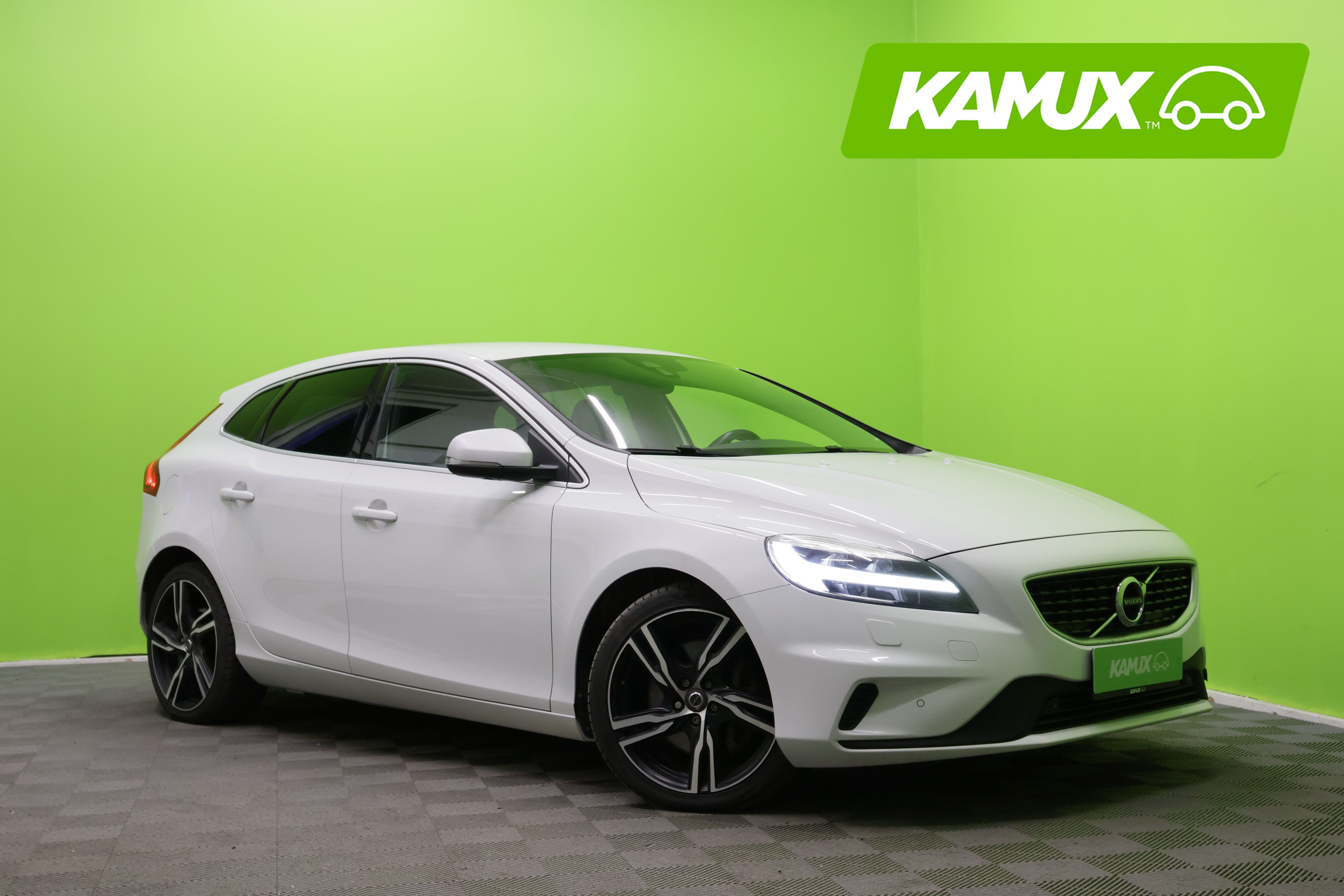 Volvo V40 2017