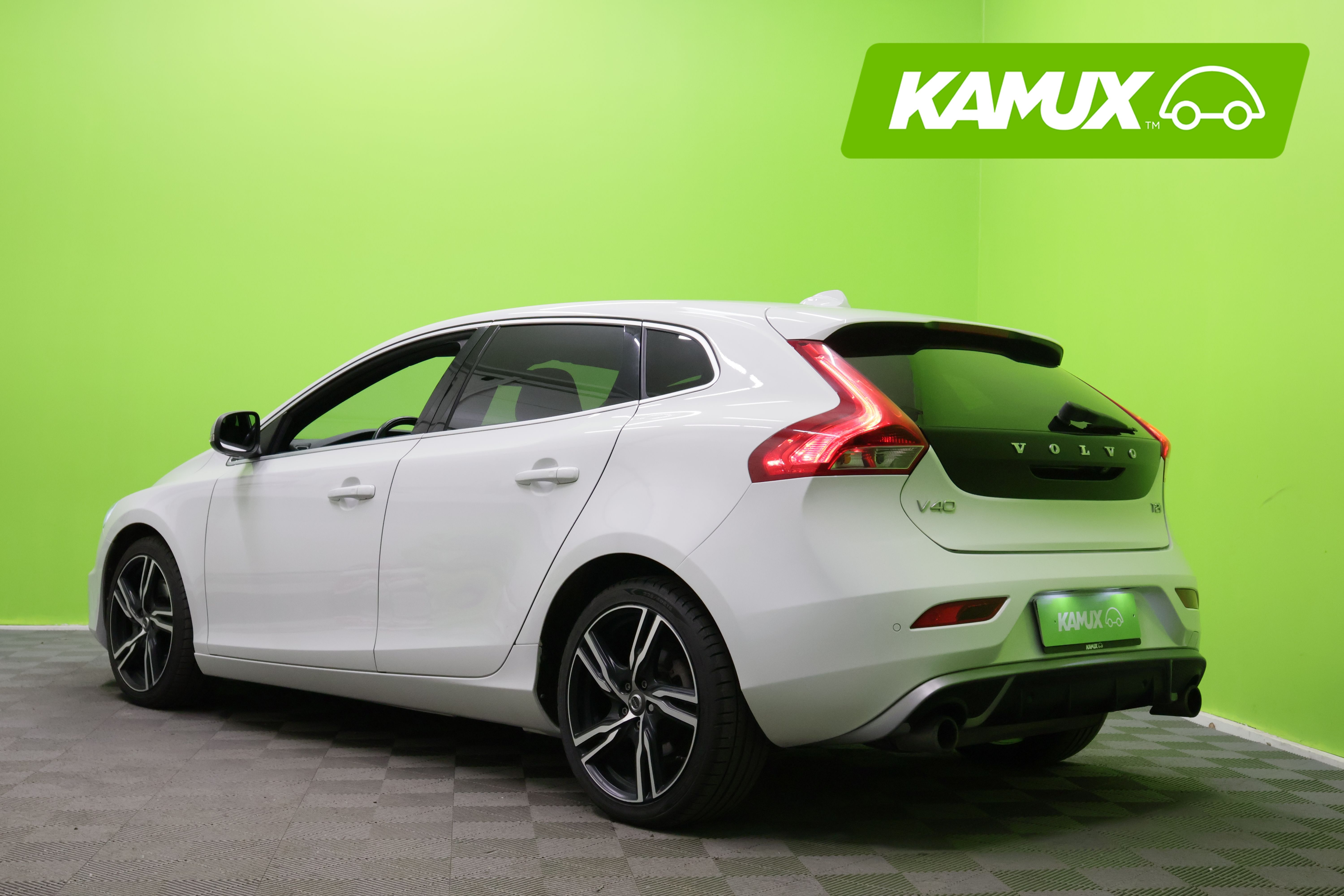 Volvo V40 2017