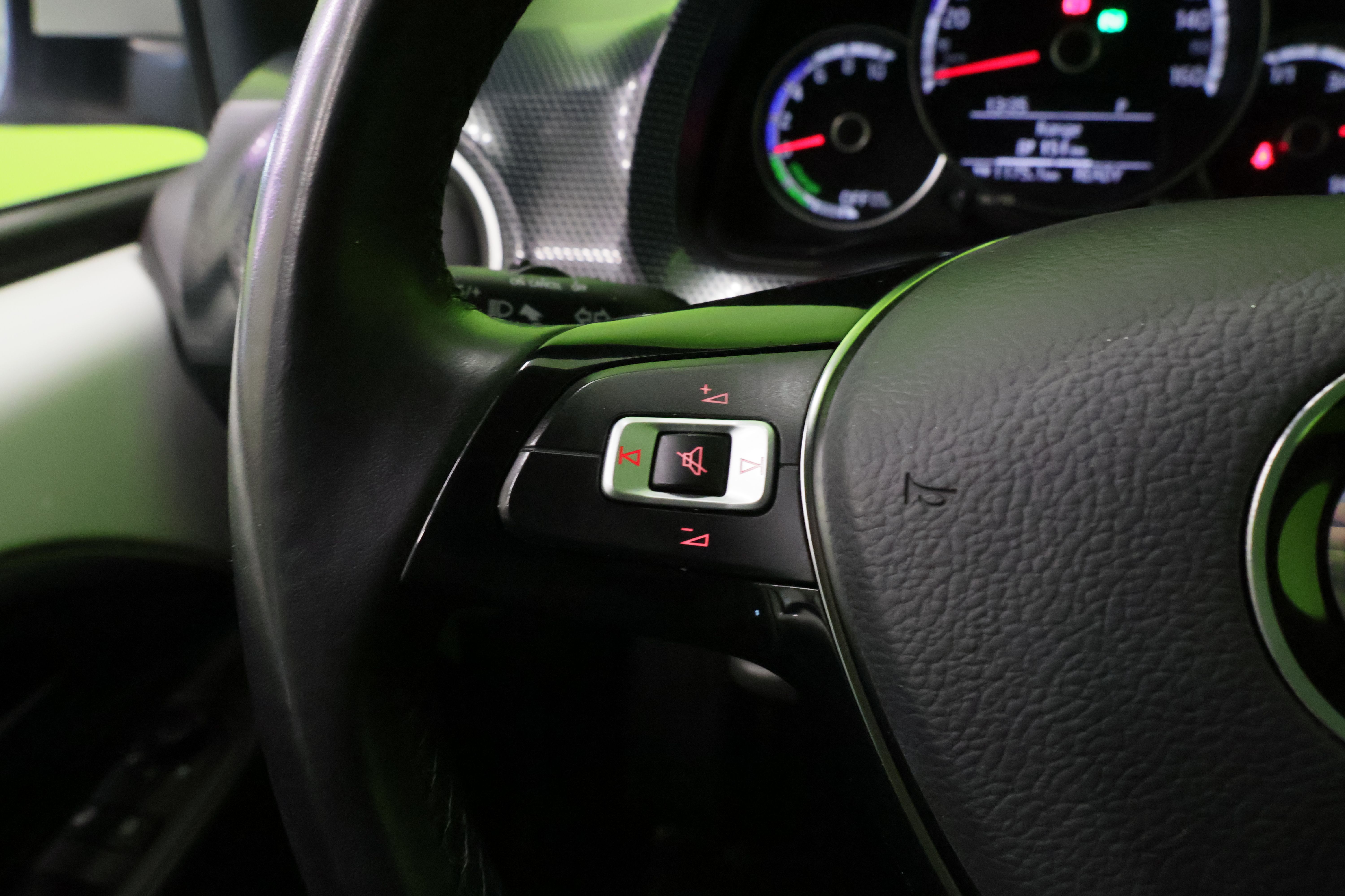 Volkswagen Up! 2023