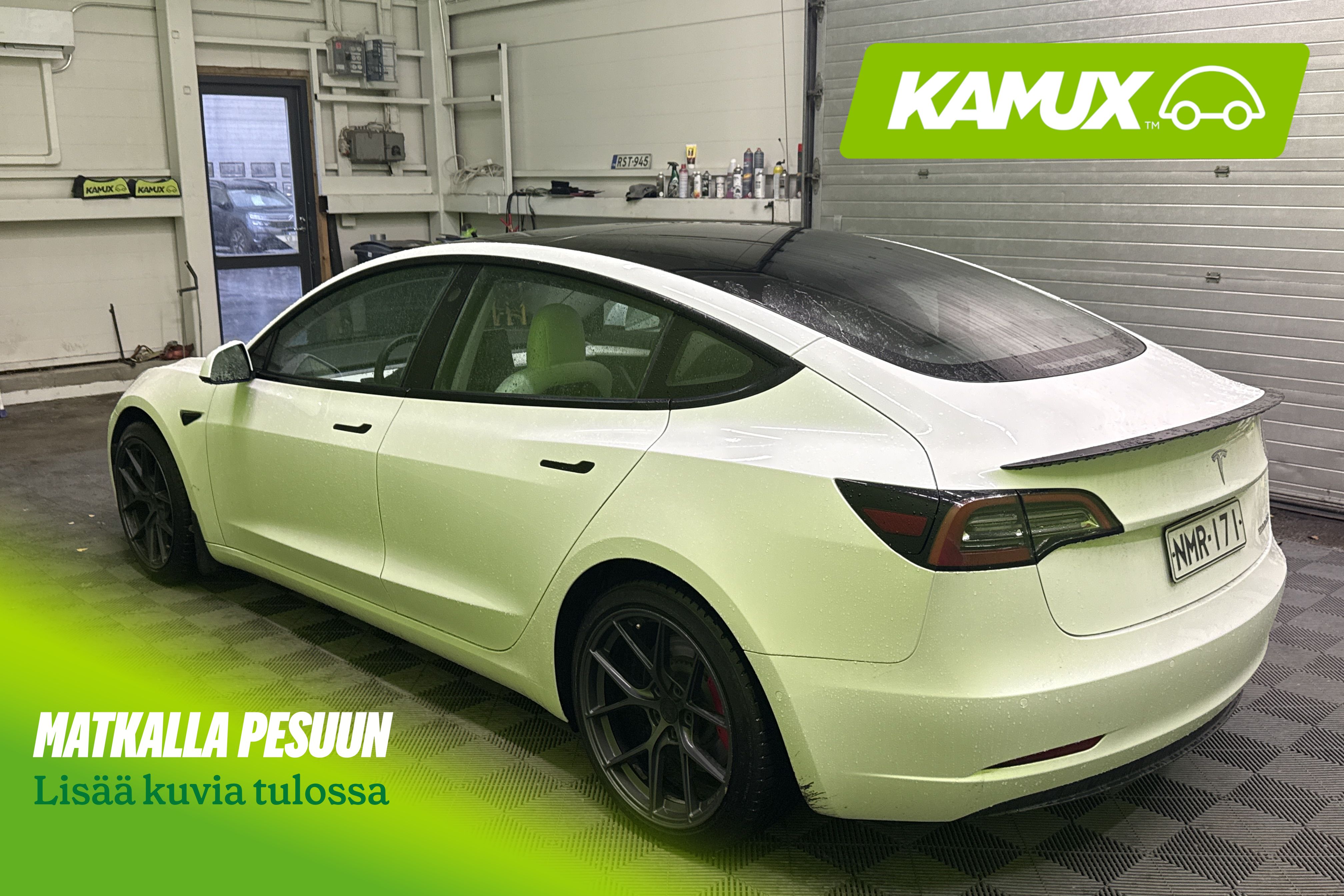 Tesla Model 3 2022