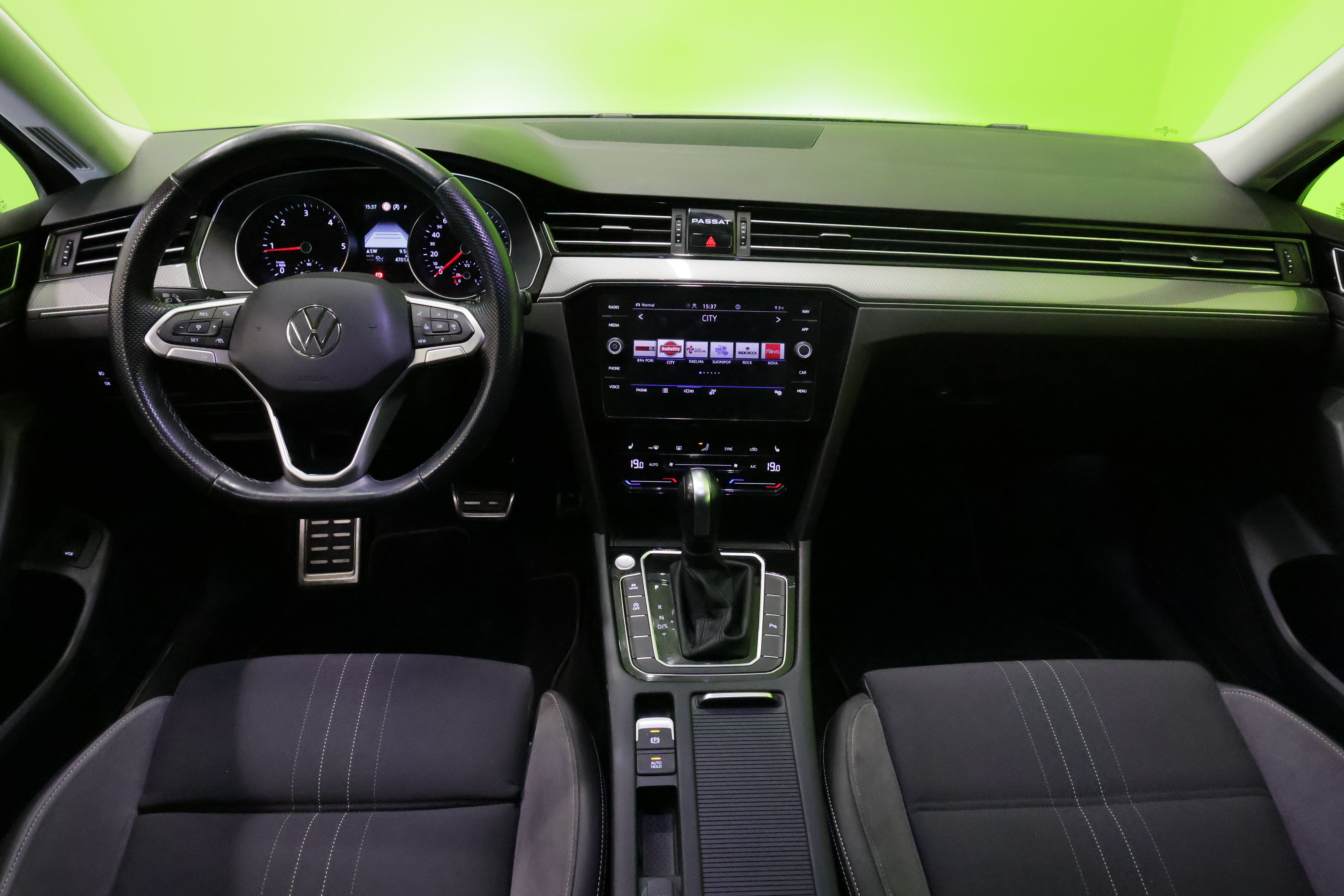 Volkswagen Passat 2023