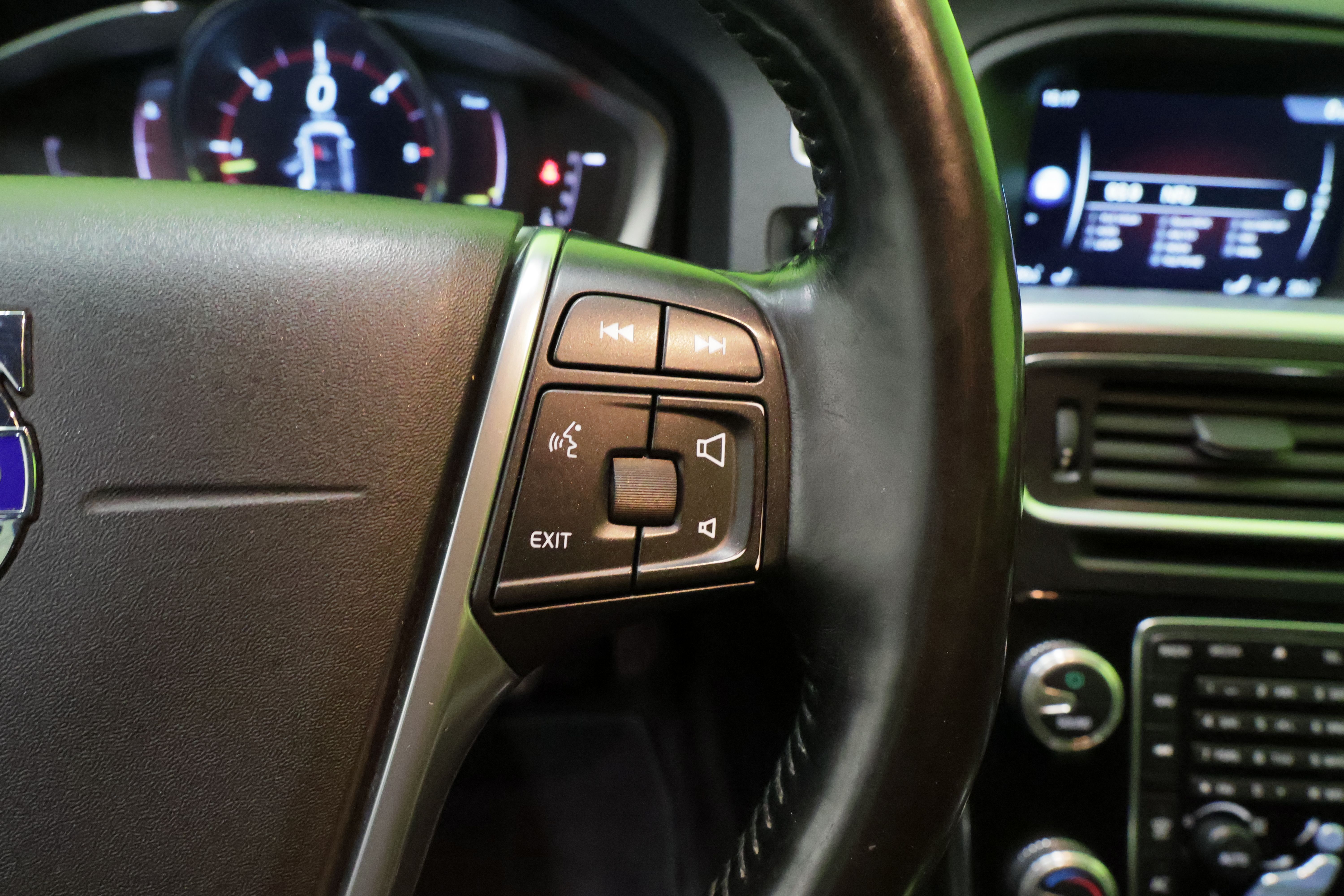 Volvo V60 Cross Country 2016