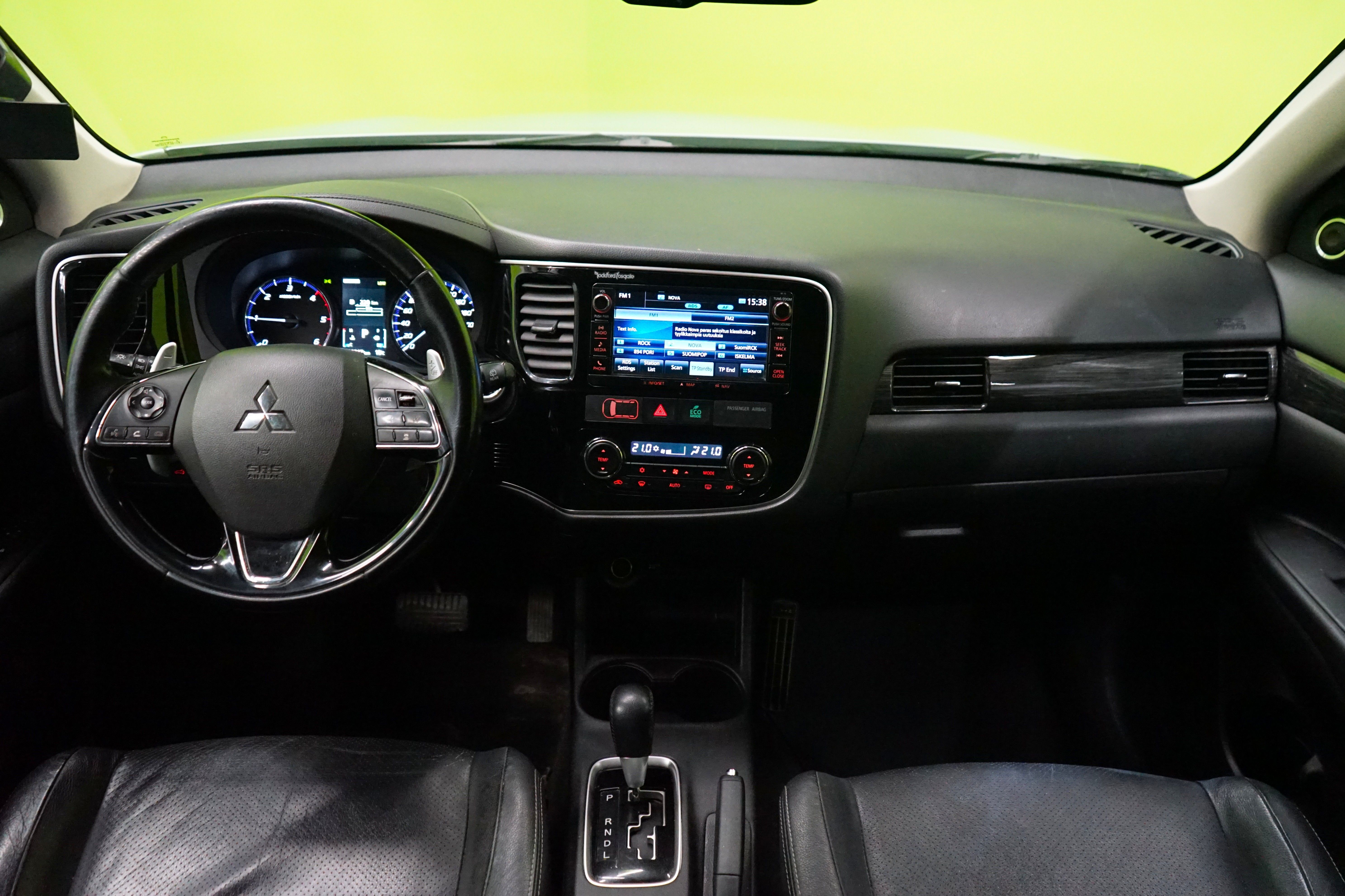 Mitsubishi Outlander 2016
