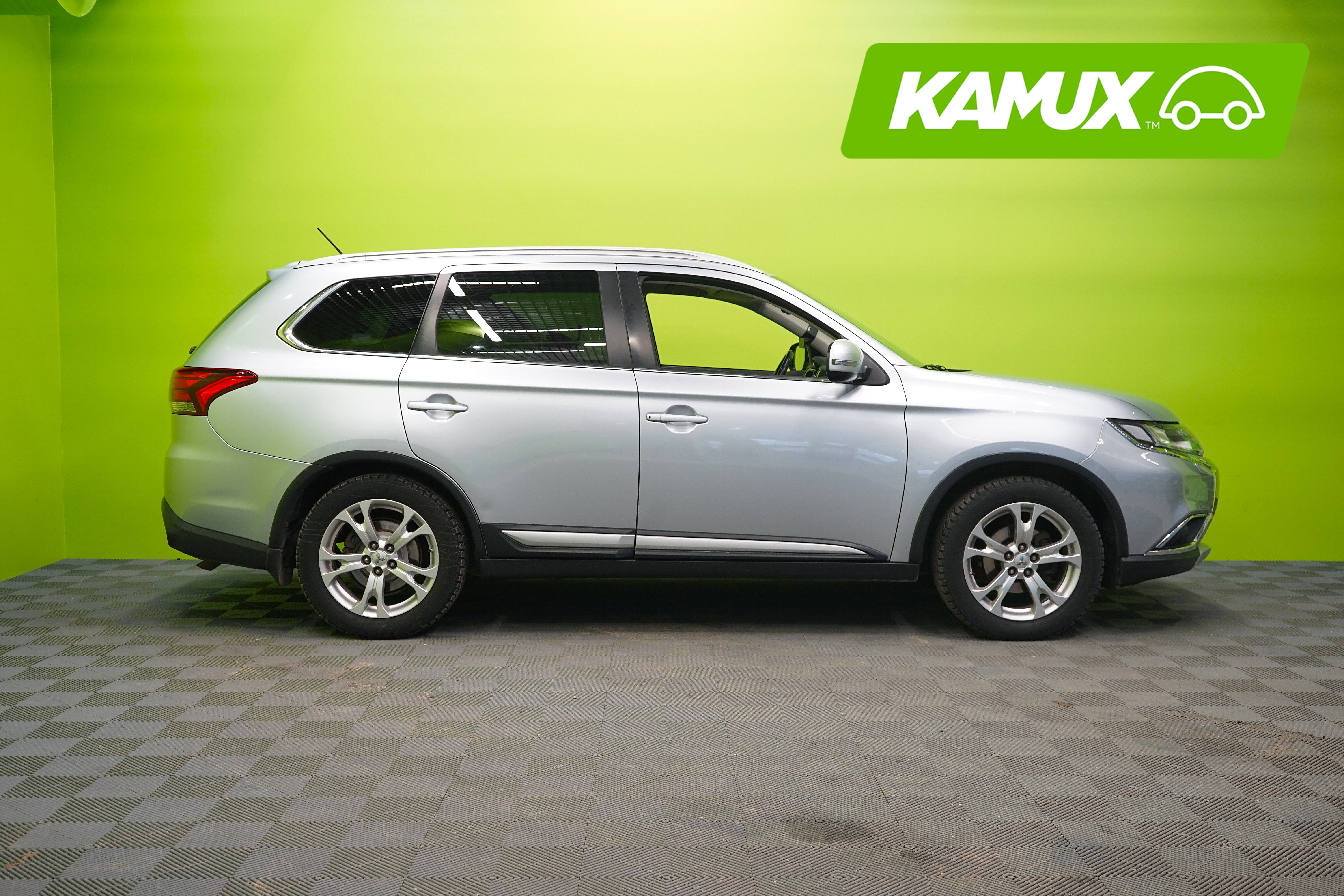 Mitsubishi Outlander 2016